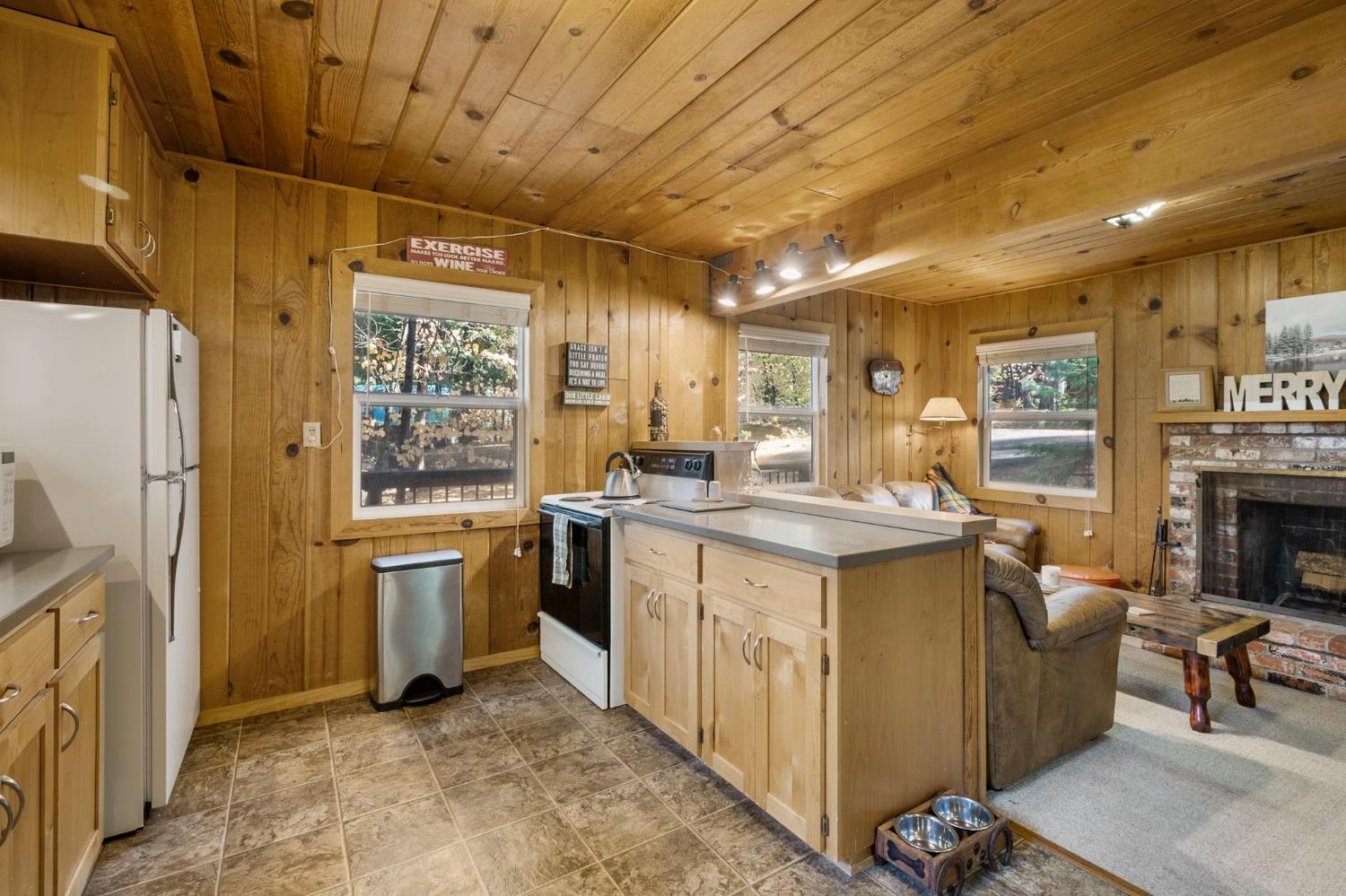 2534 Middle Drive