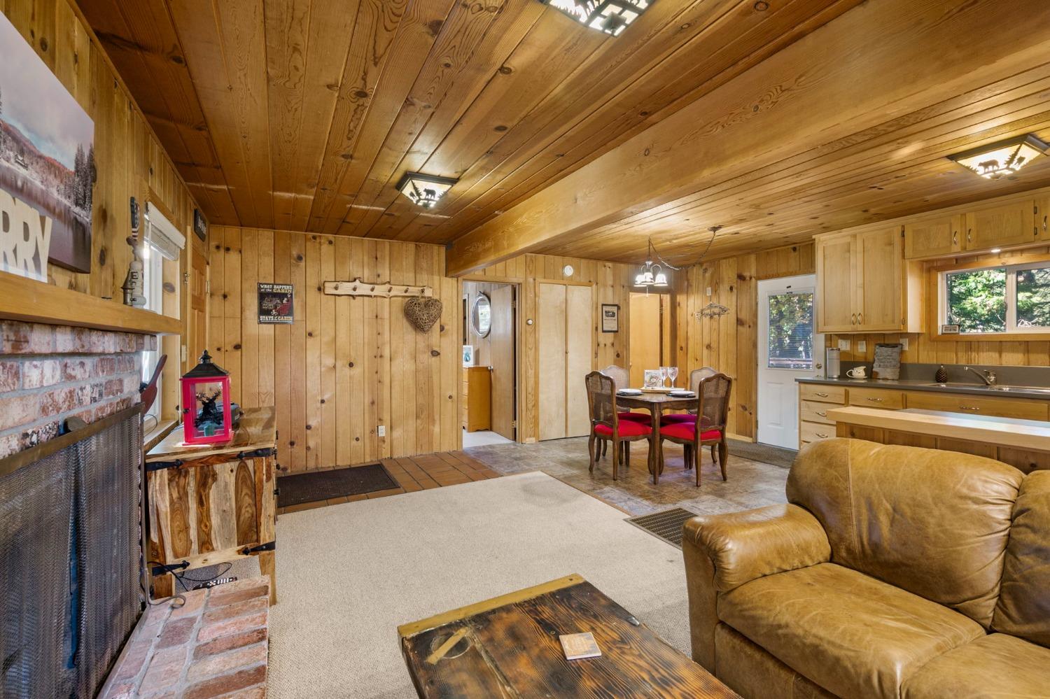 2534 Middle Drive