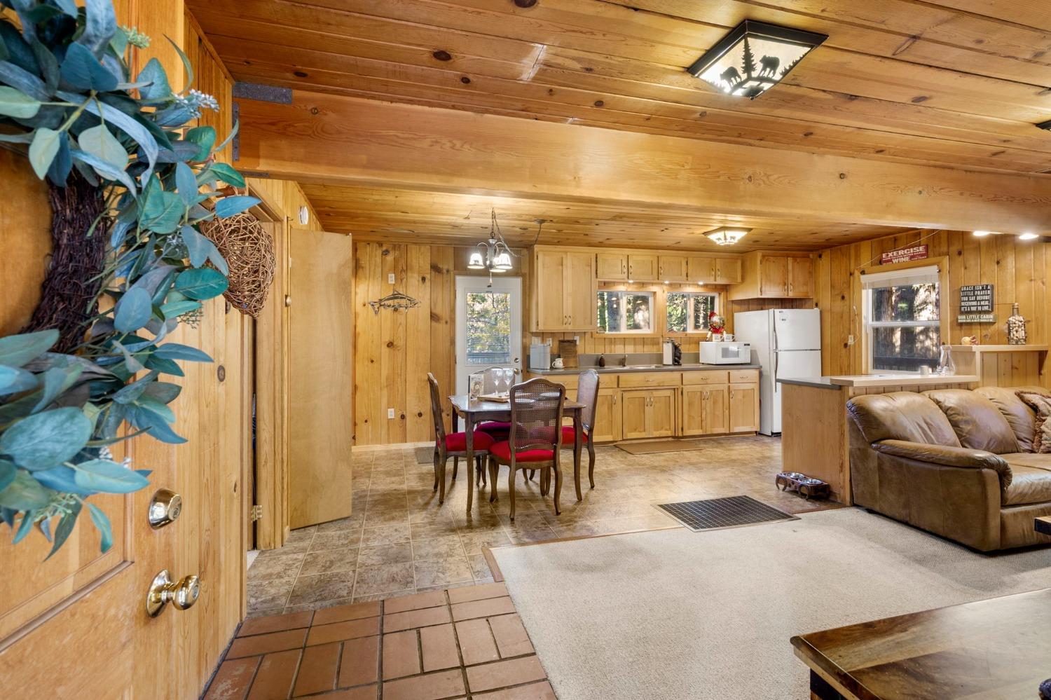 2534 Middle Drive
