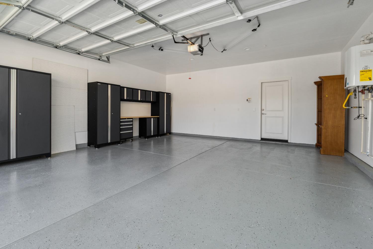 616 Edgewood Loop
