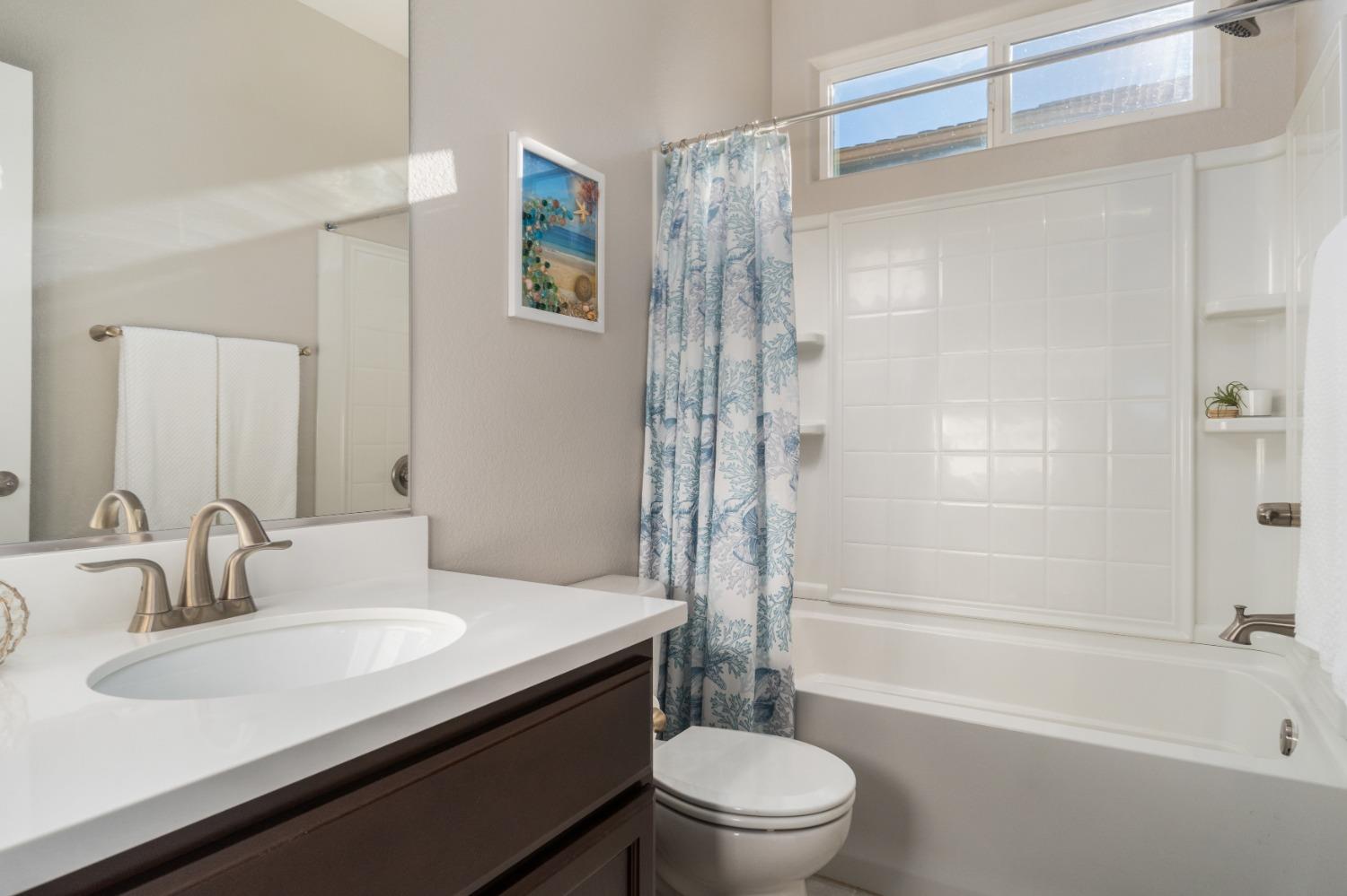 616 Edgewood Loop