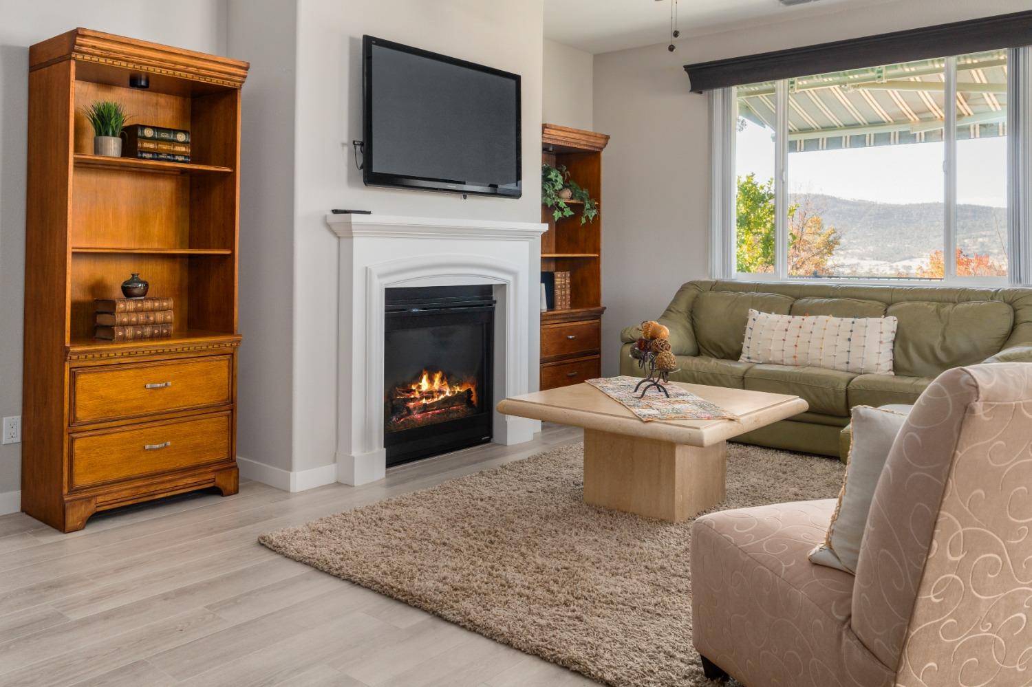 616 Edgewood Loop