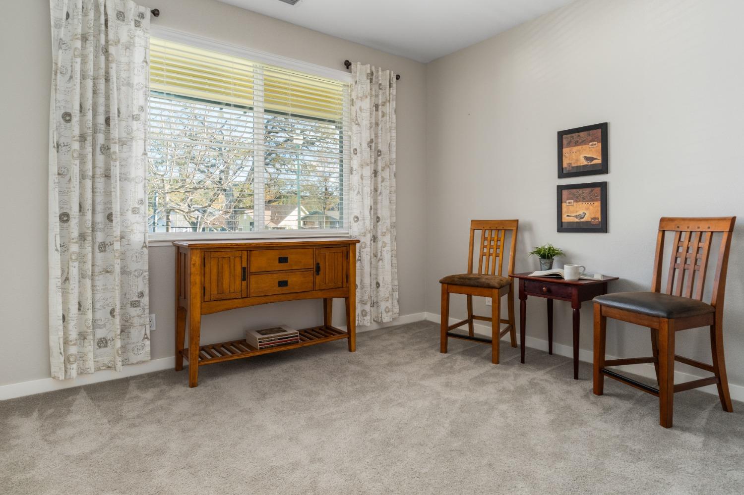 616 Edgewood Loop