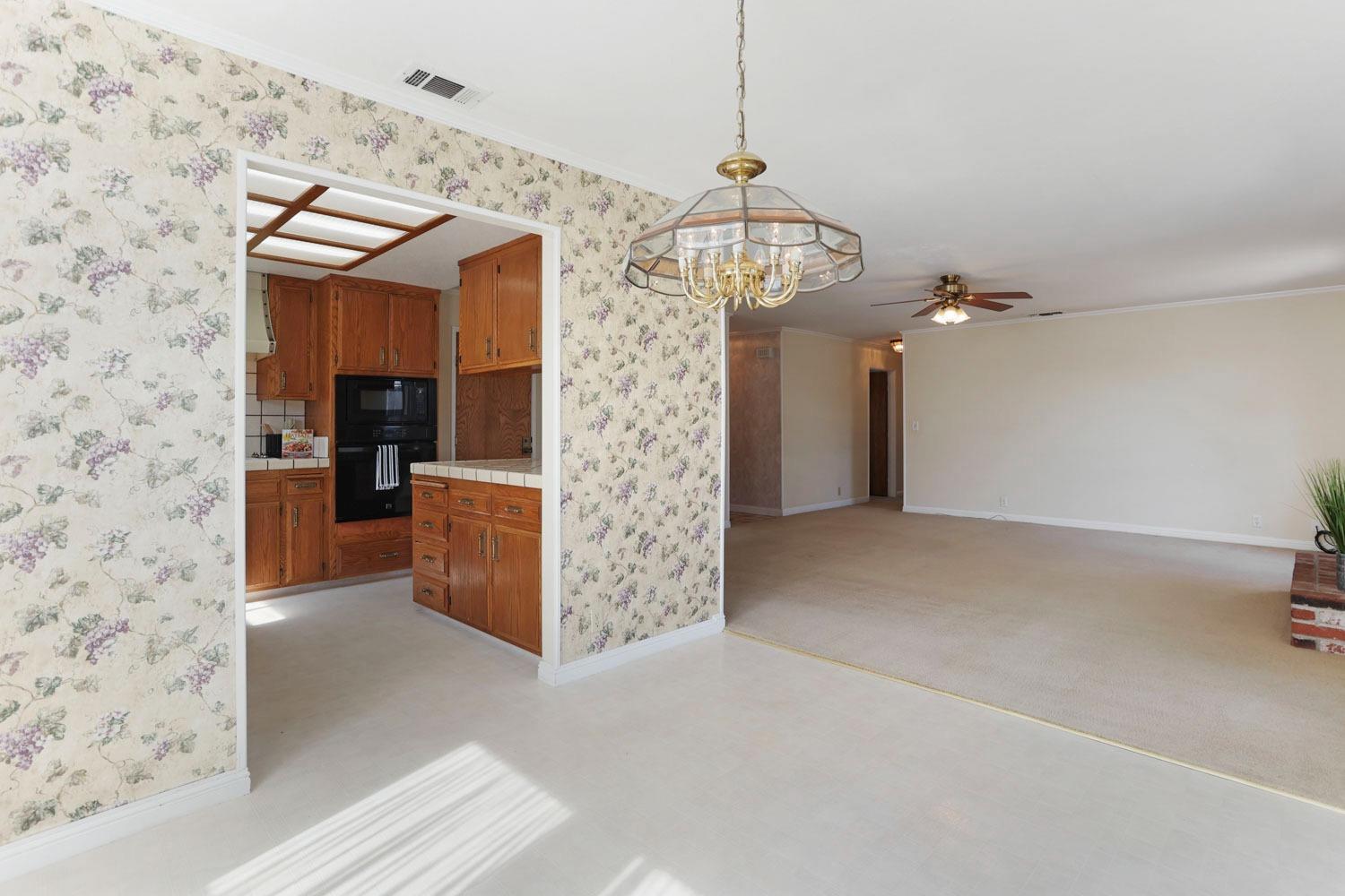 14808 Seminole Way