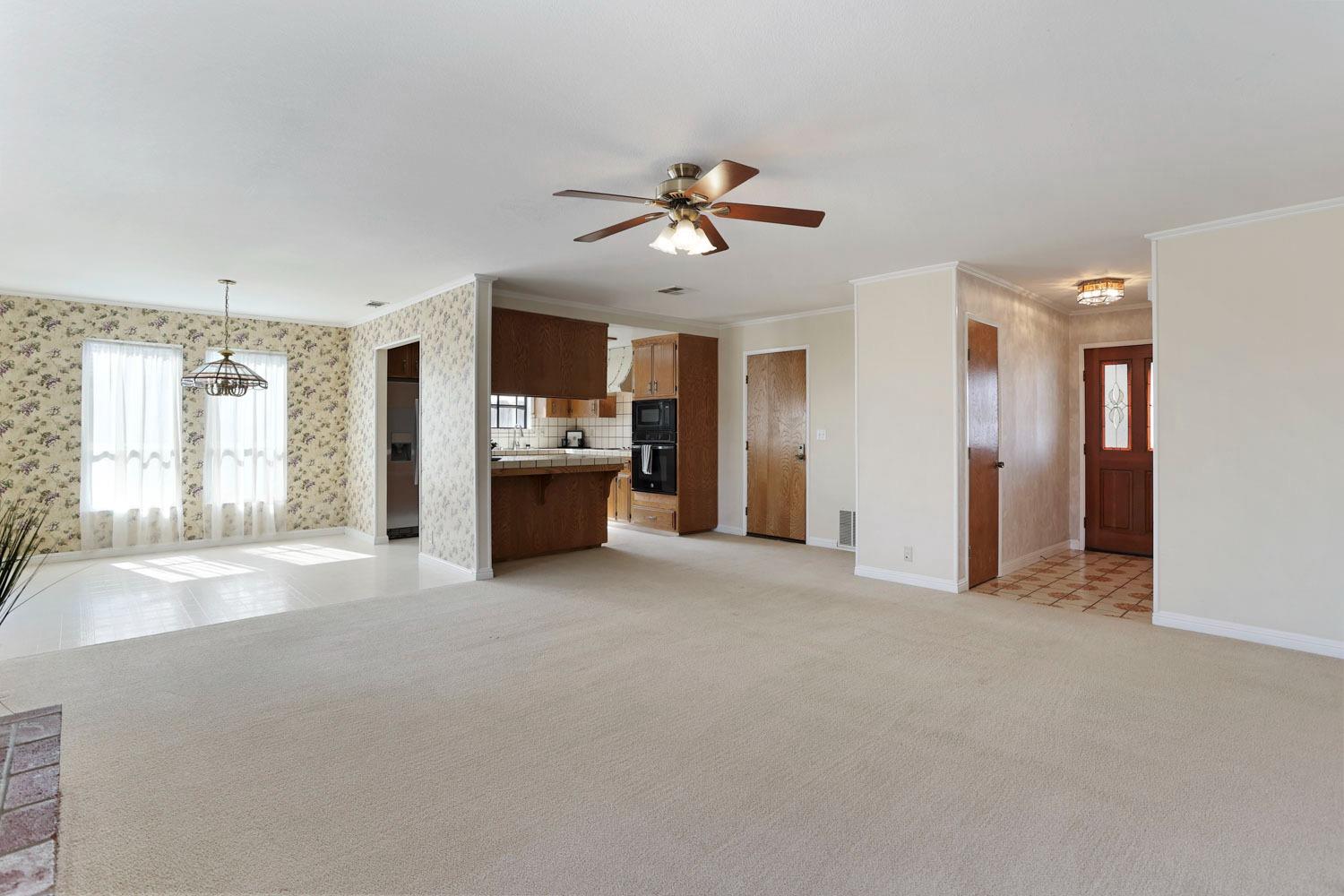 14808 Seminole Way