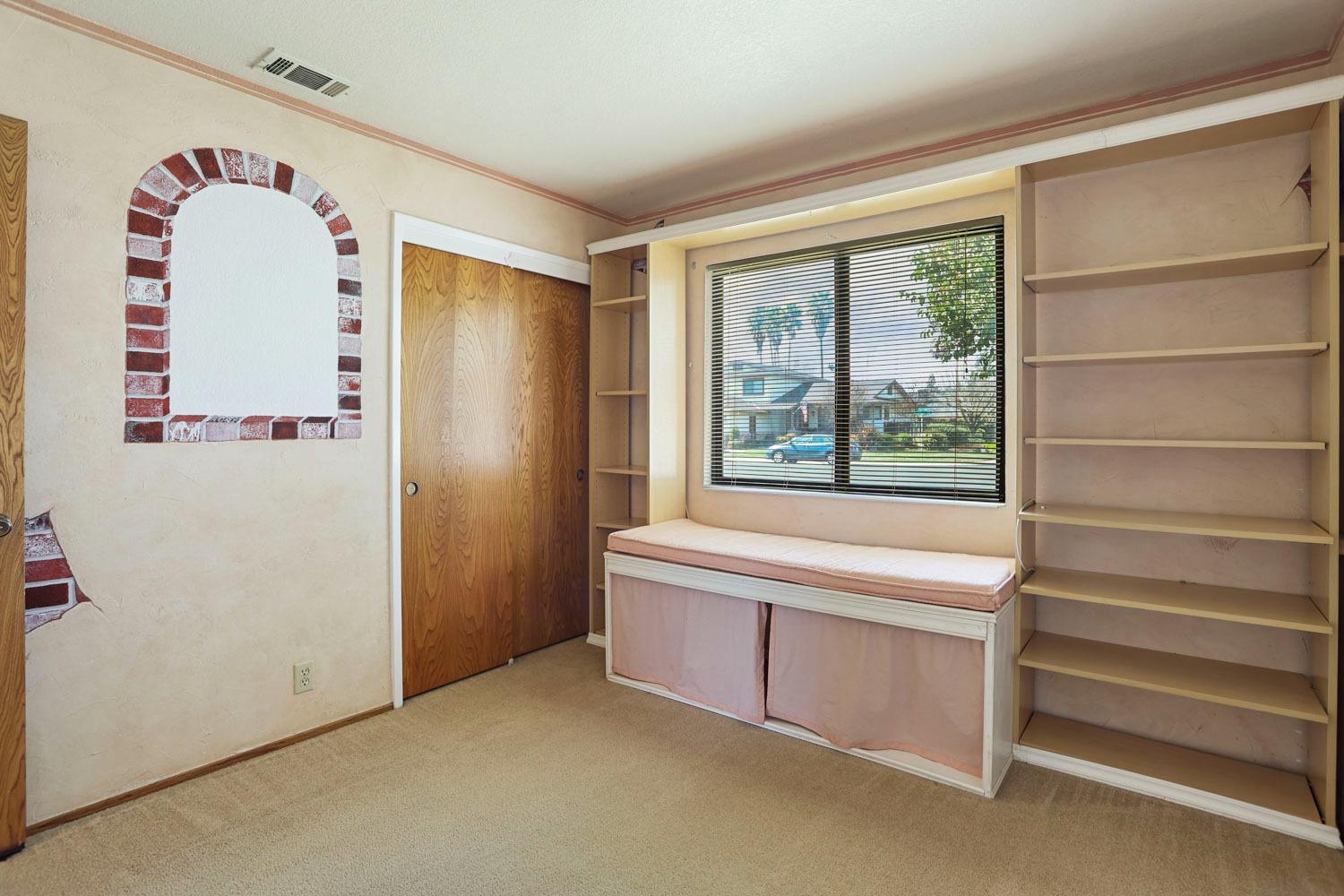 14808 Seminole Way