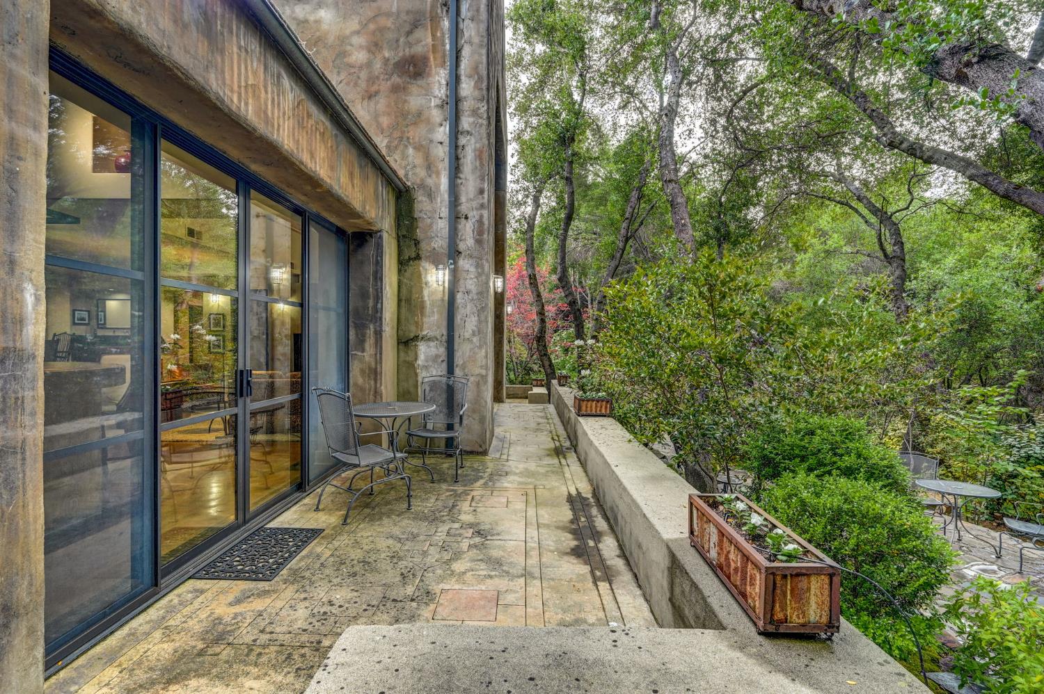 468 Fiddlers Court
