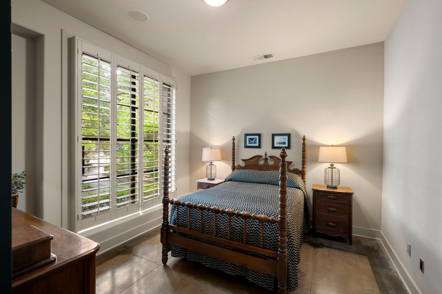 468 Fiddlers Court