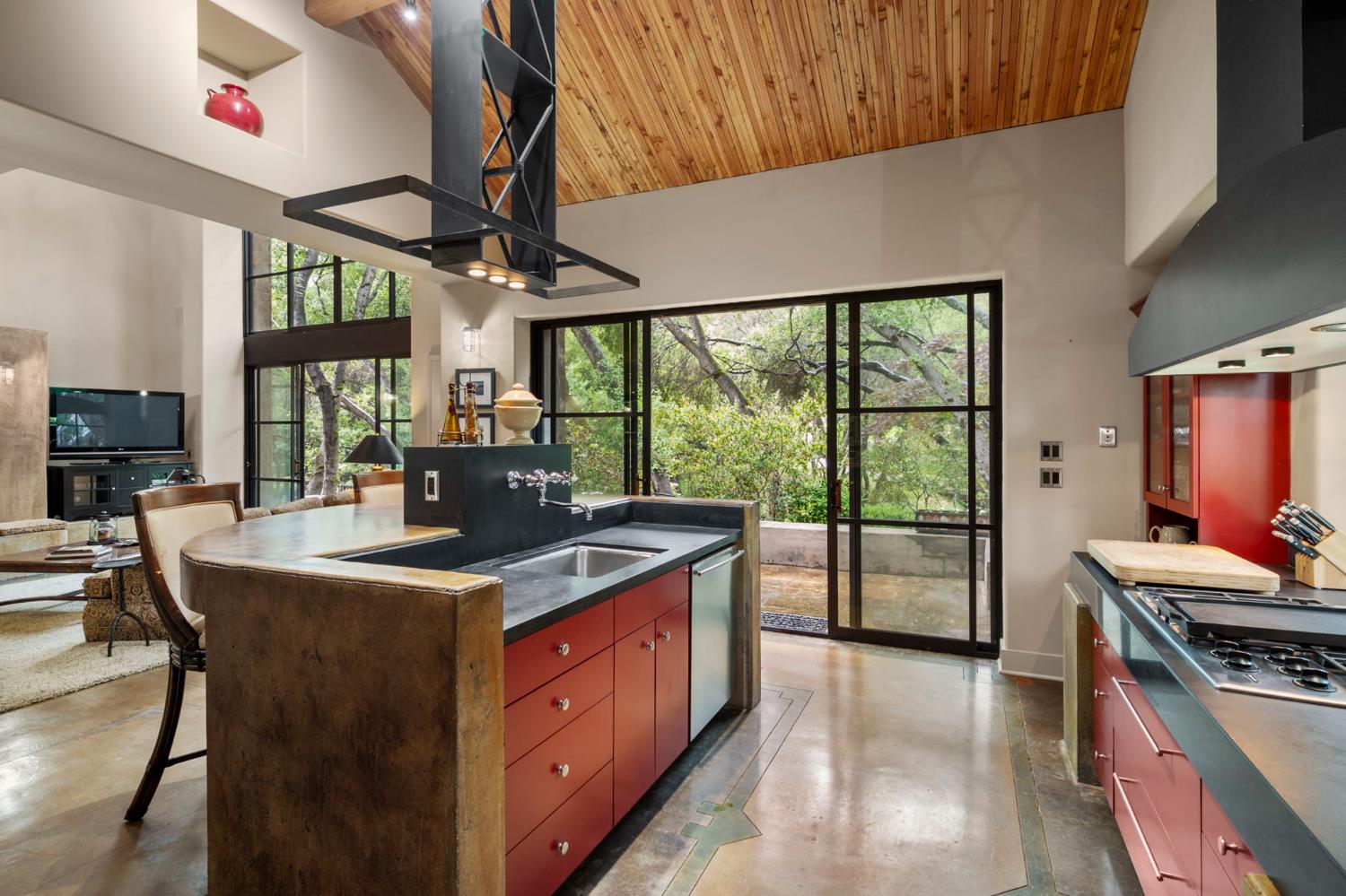468 Fiddlers Court