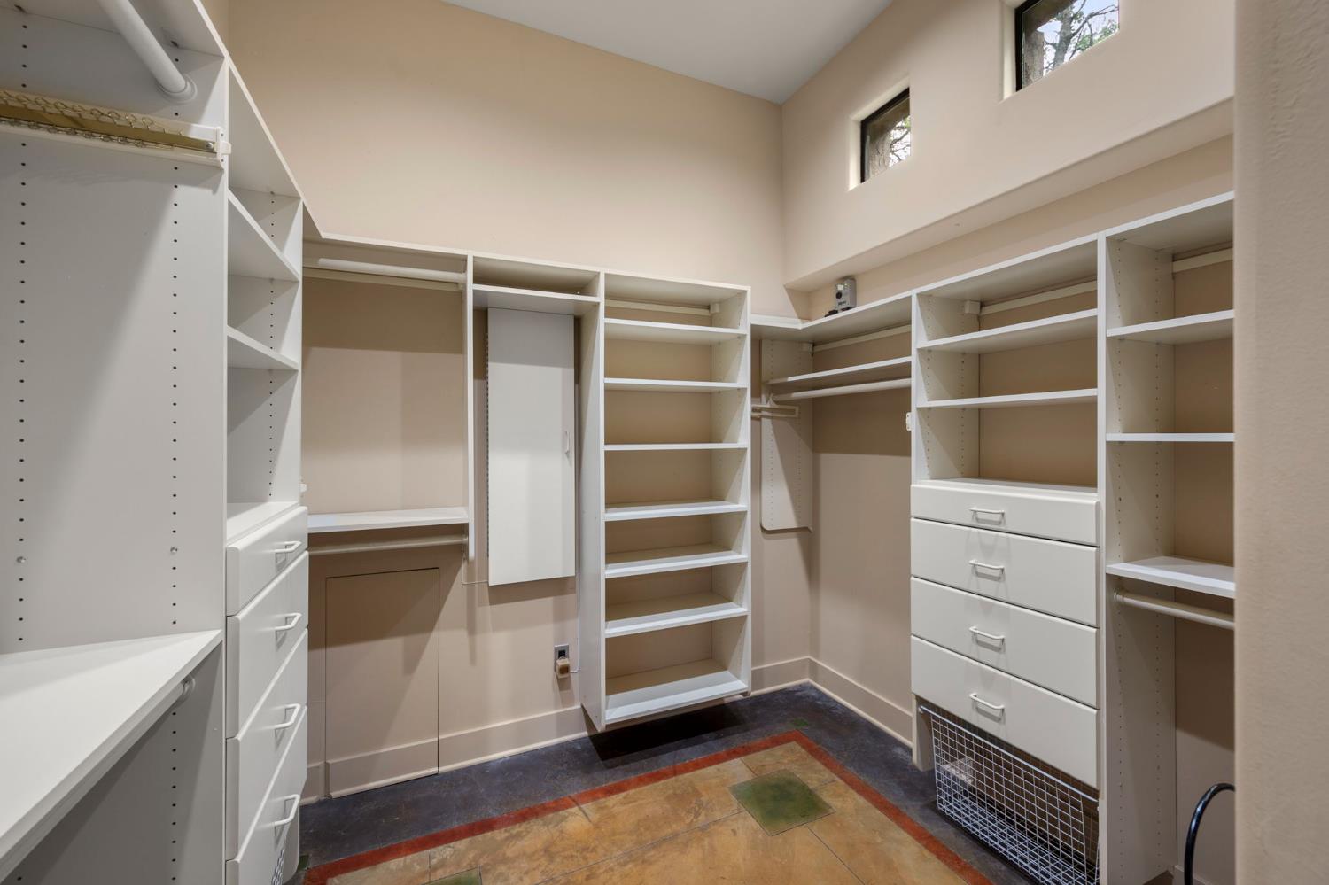 468 Fiddlers Court