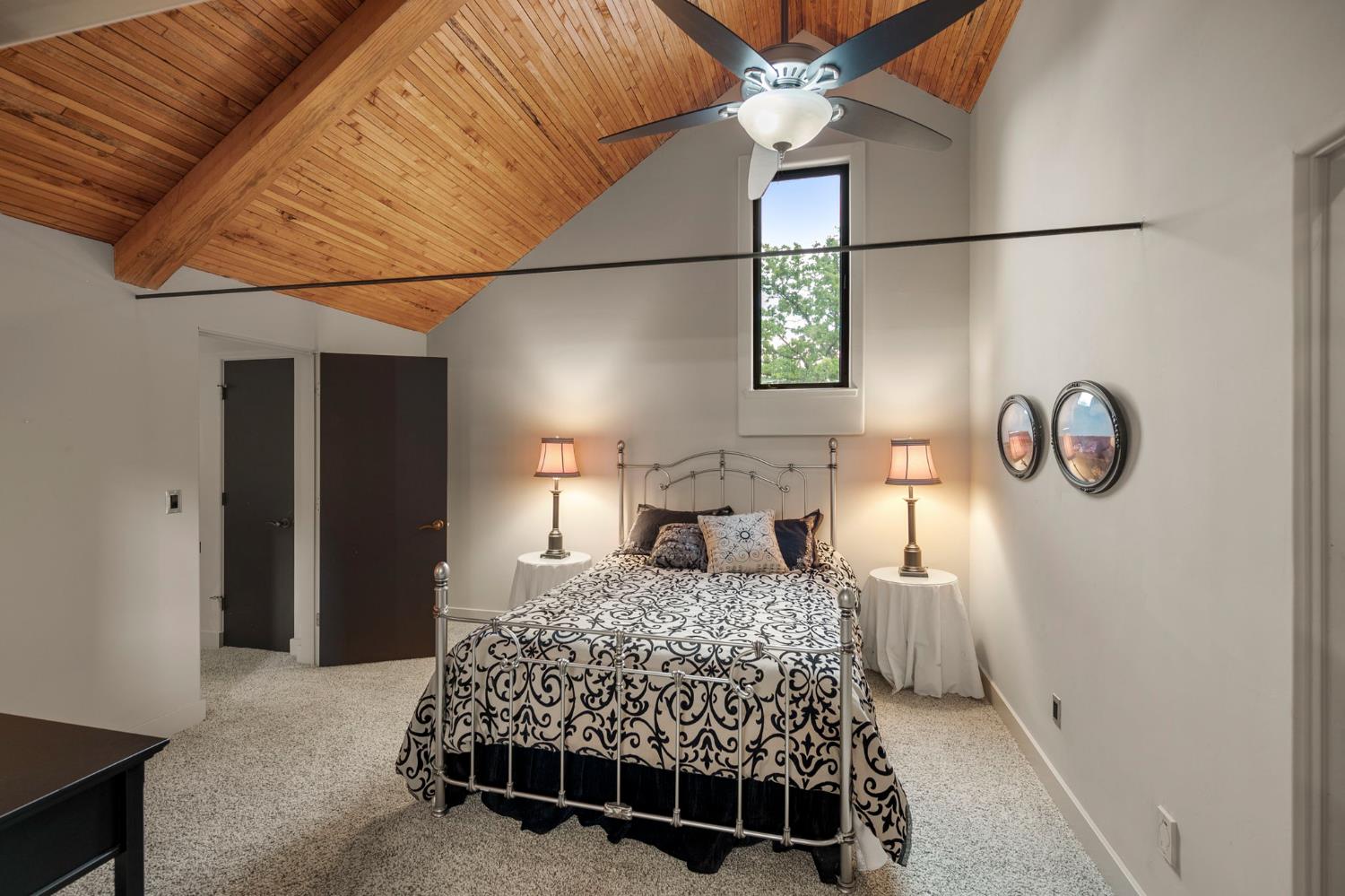 468 Fiddlers Court