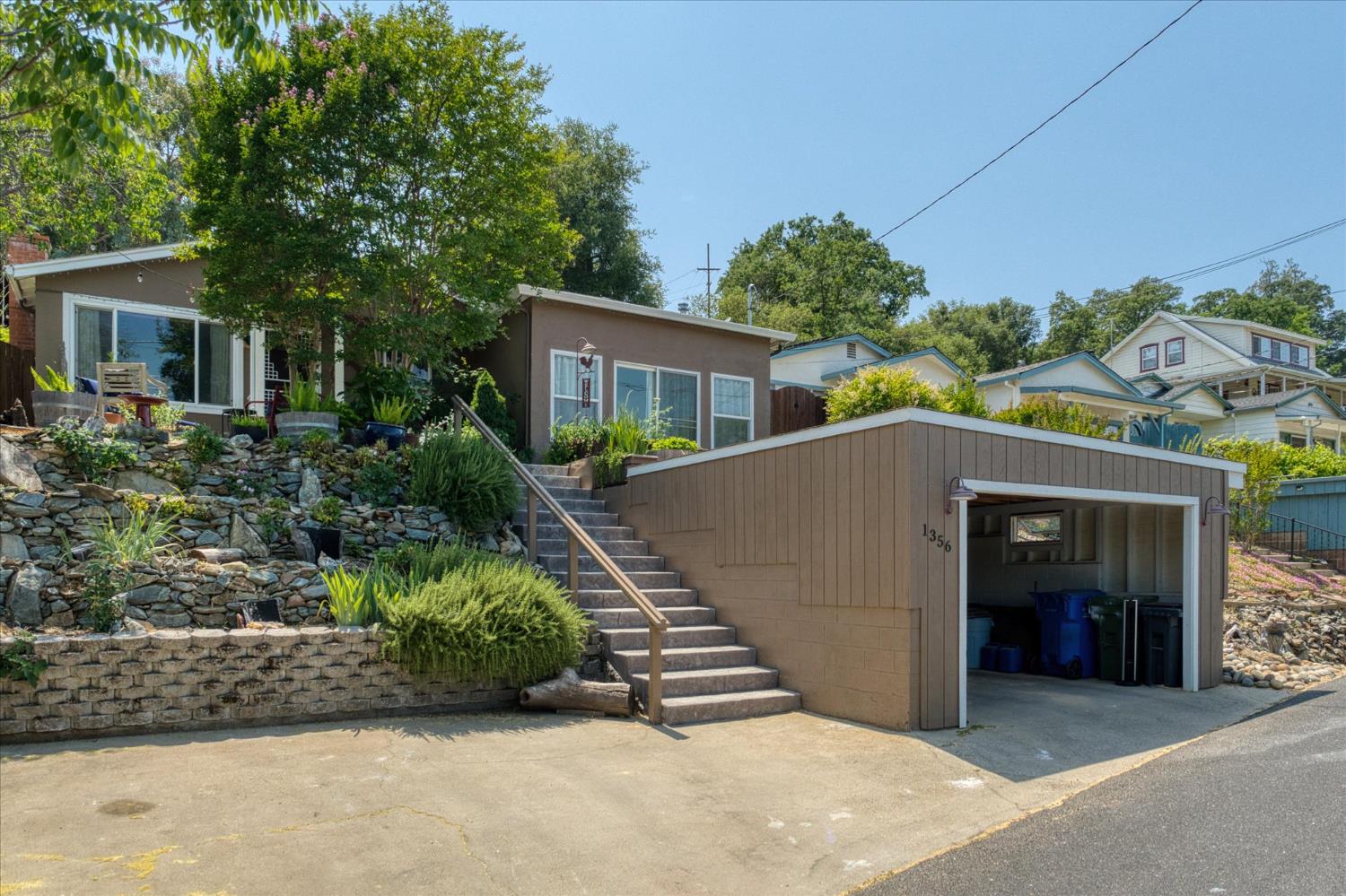 1356 Mark Twain Road