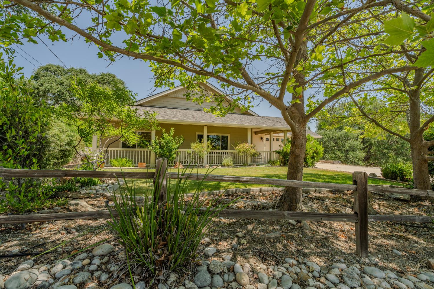 5863 Rippon Road