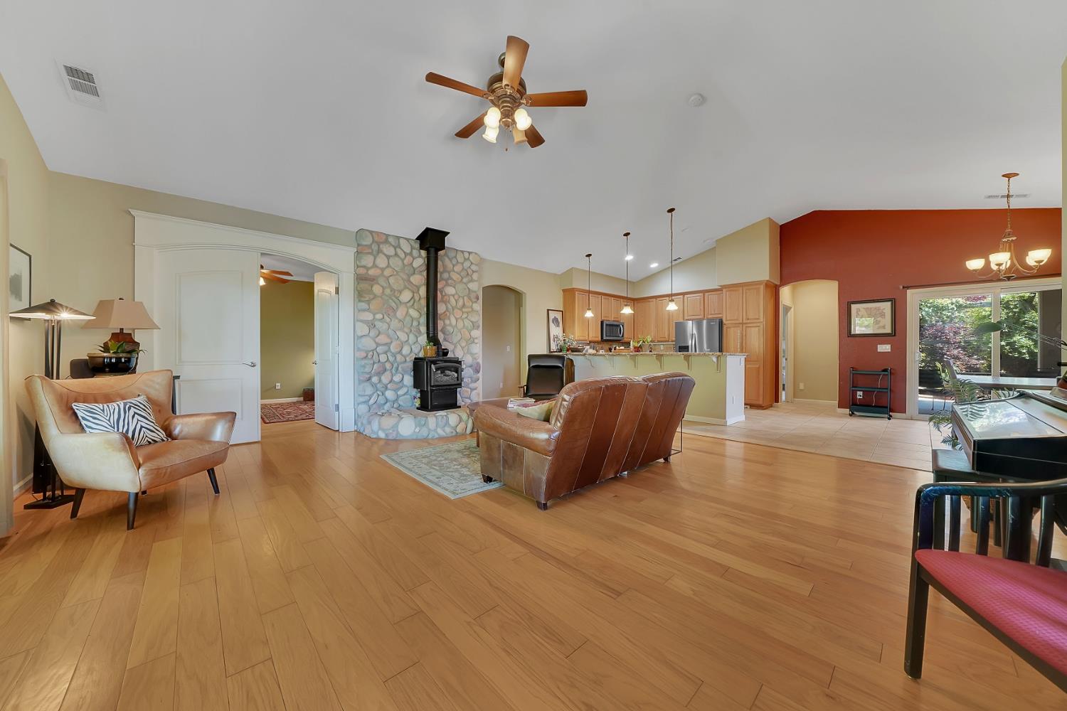 5863 Rippon Road