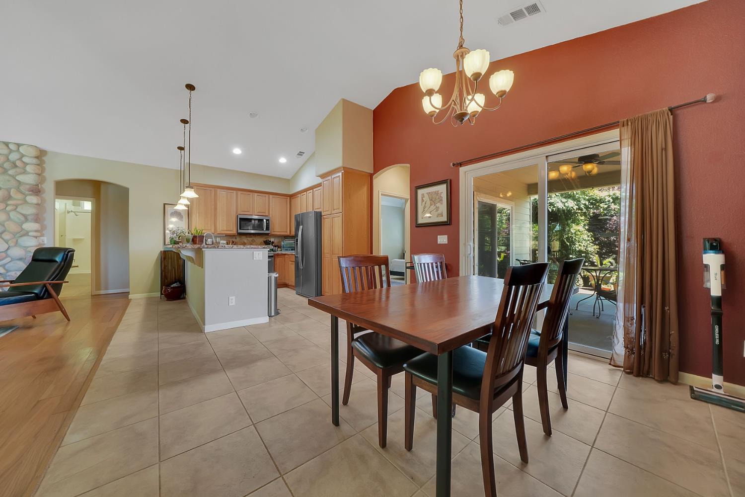 5863 Rippon Road