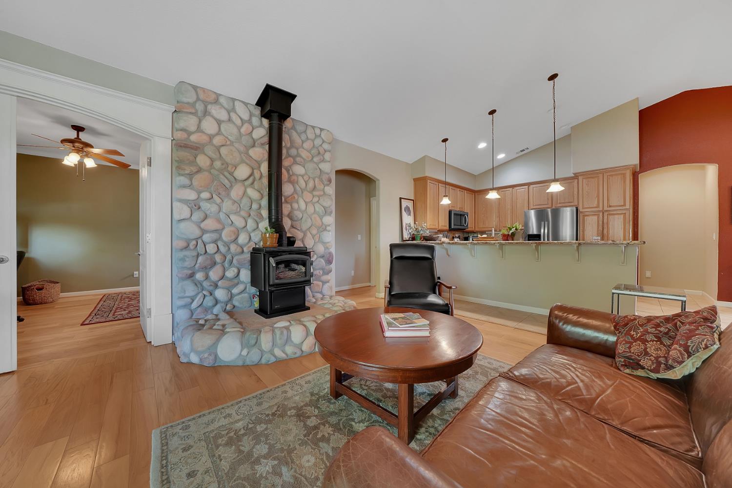 5863 Rippon Road
