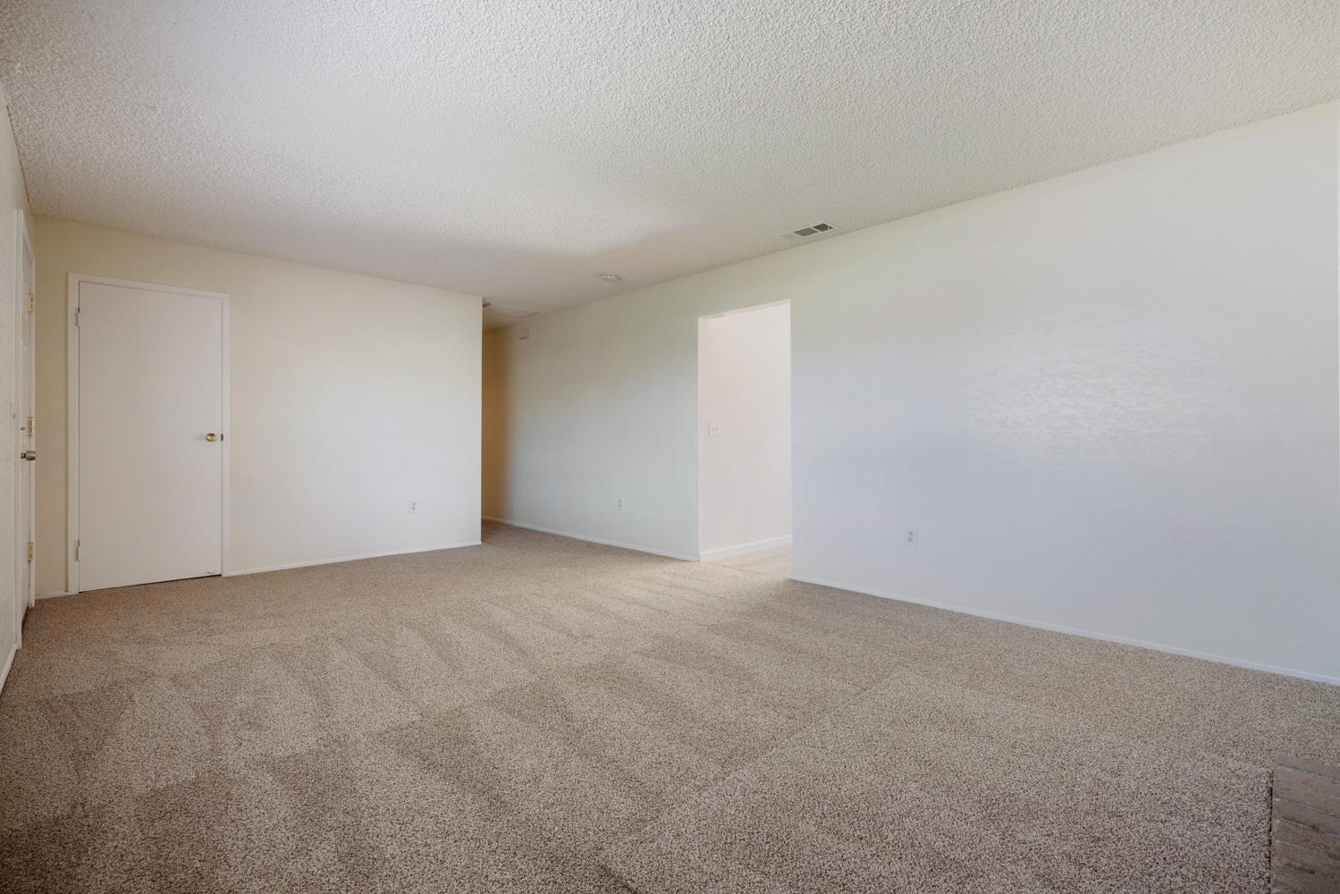 570 Camelia Lane