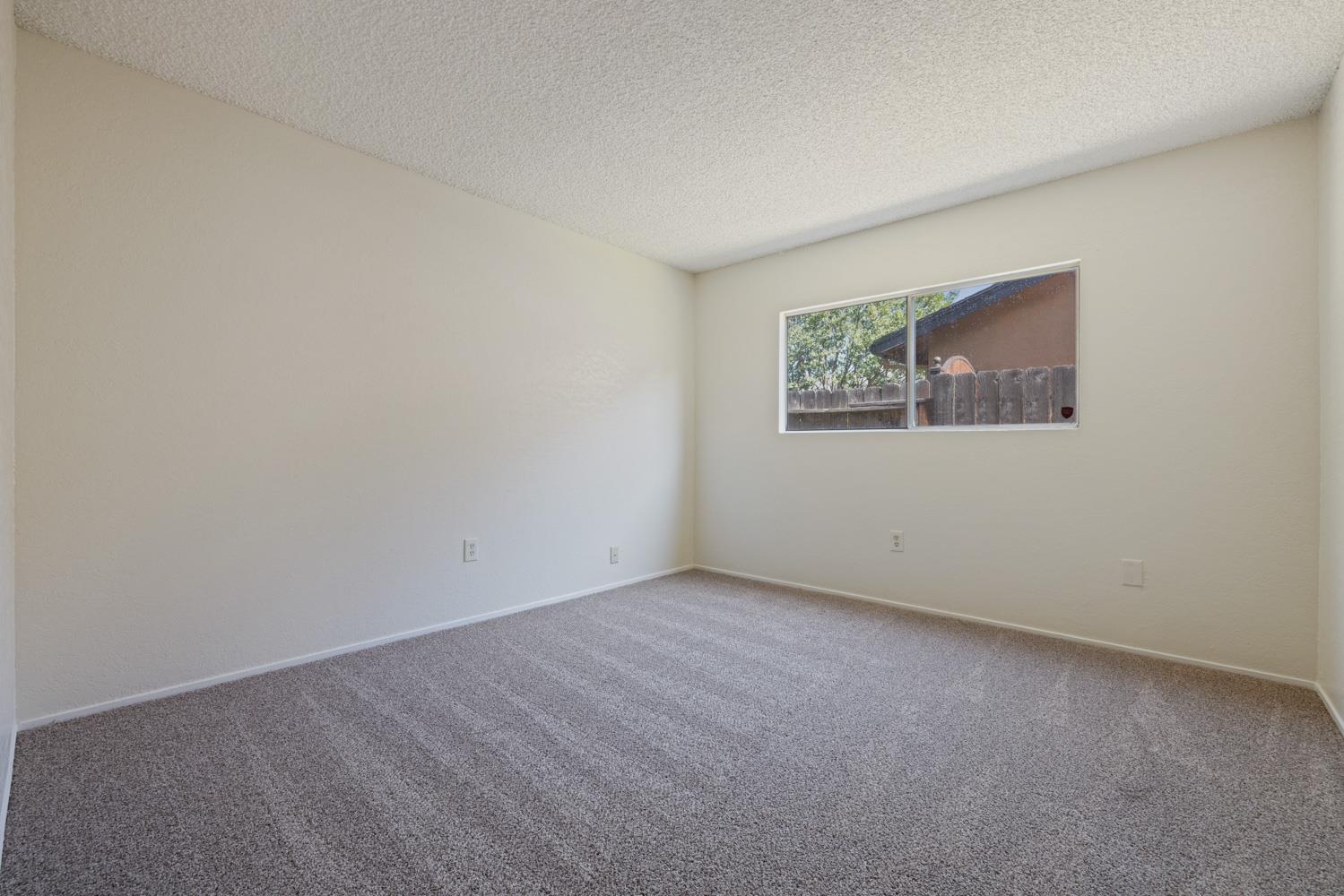 570 Camelia Lane