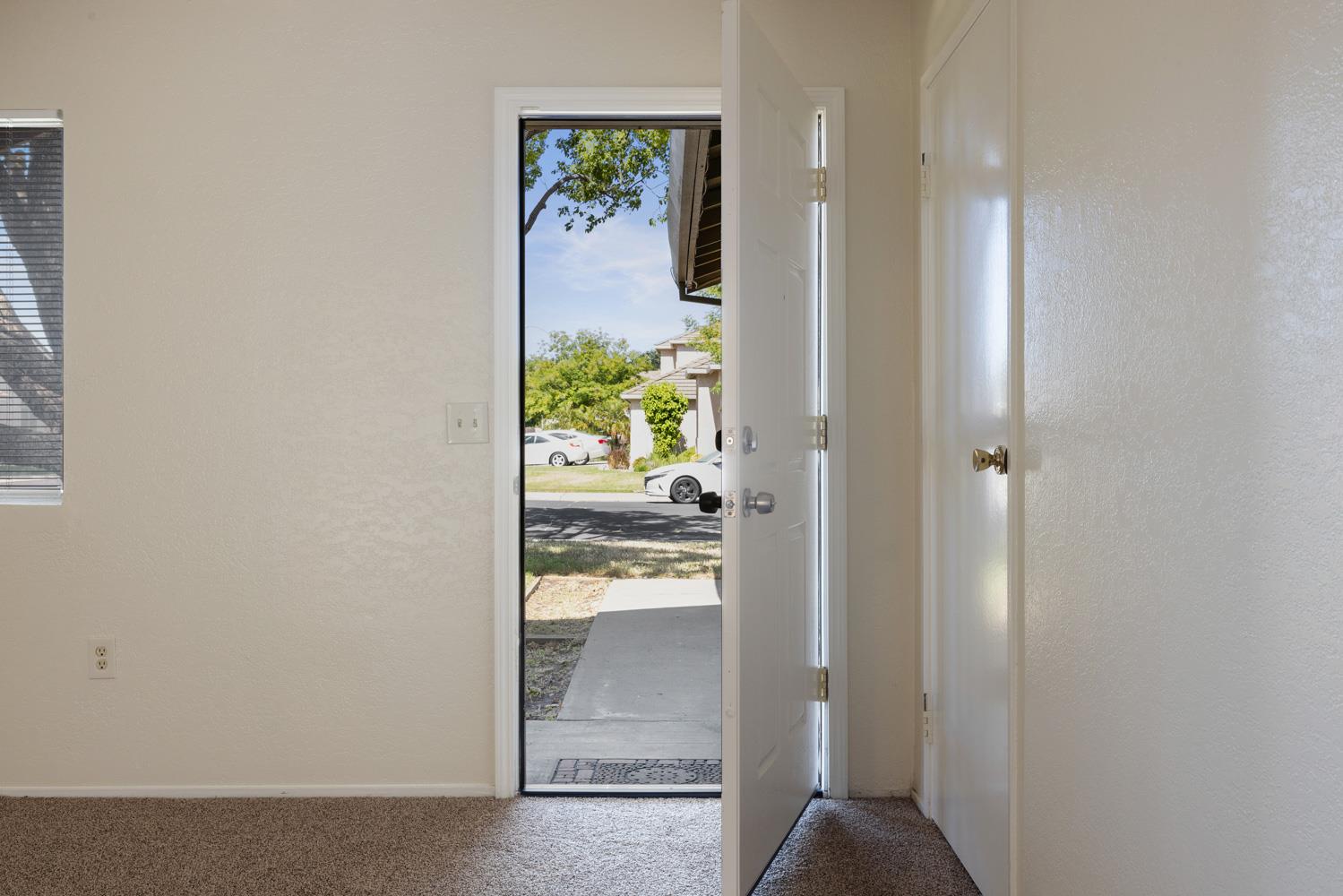 570 Camelia Lane