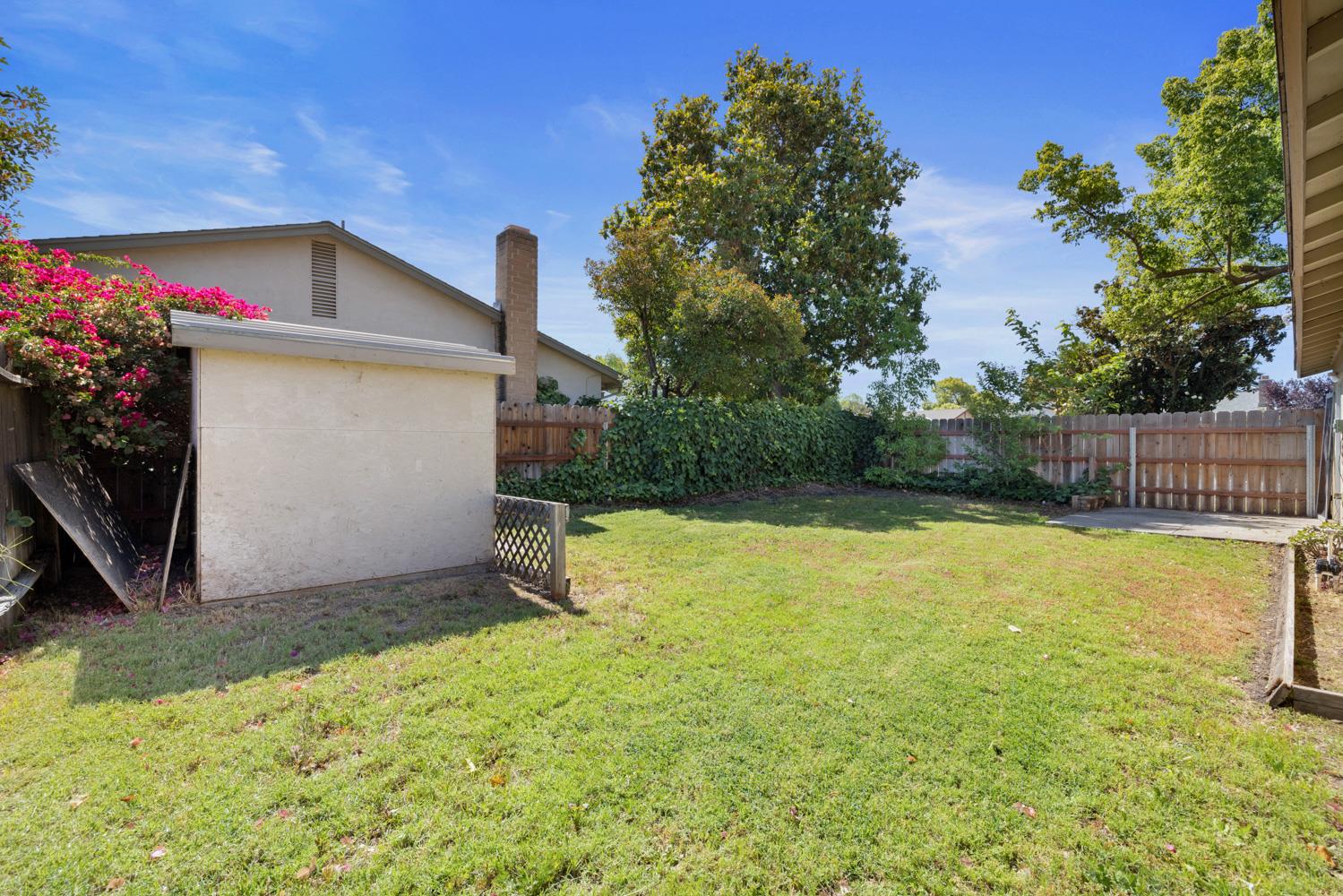 570 Camelia Lane