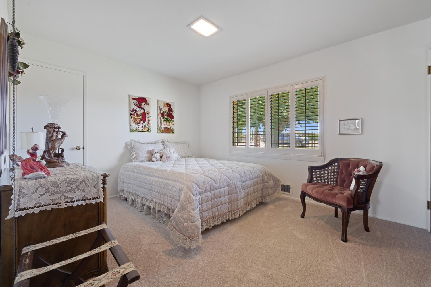 1287 W Valpico Road