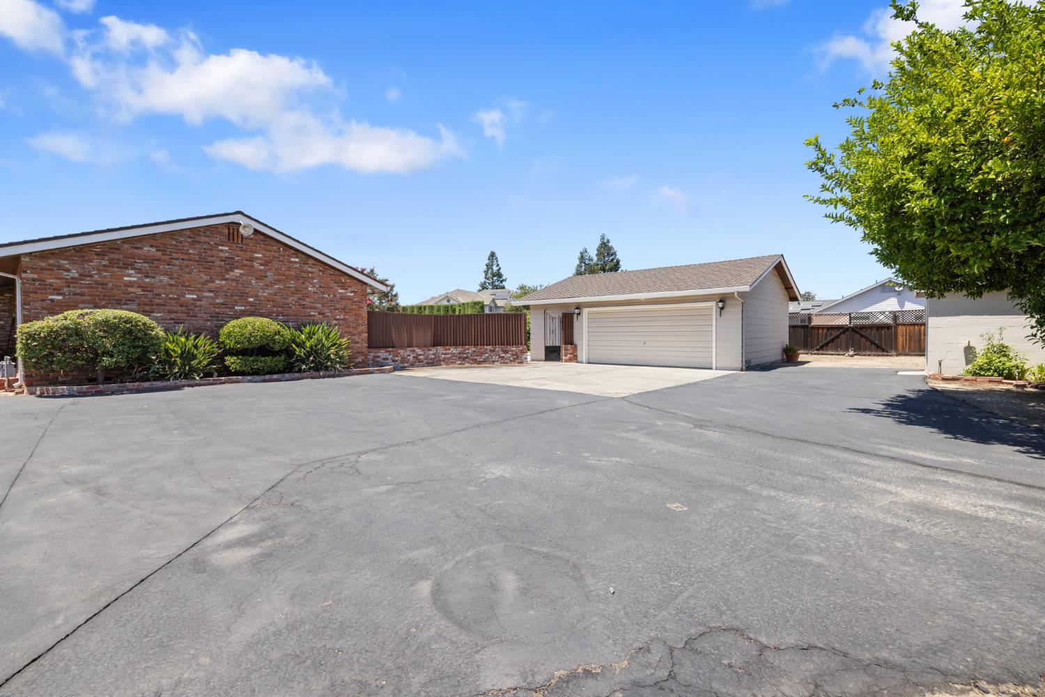 1287 W Valpico Road