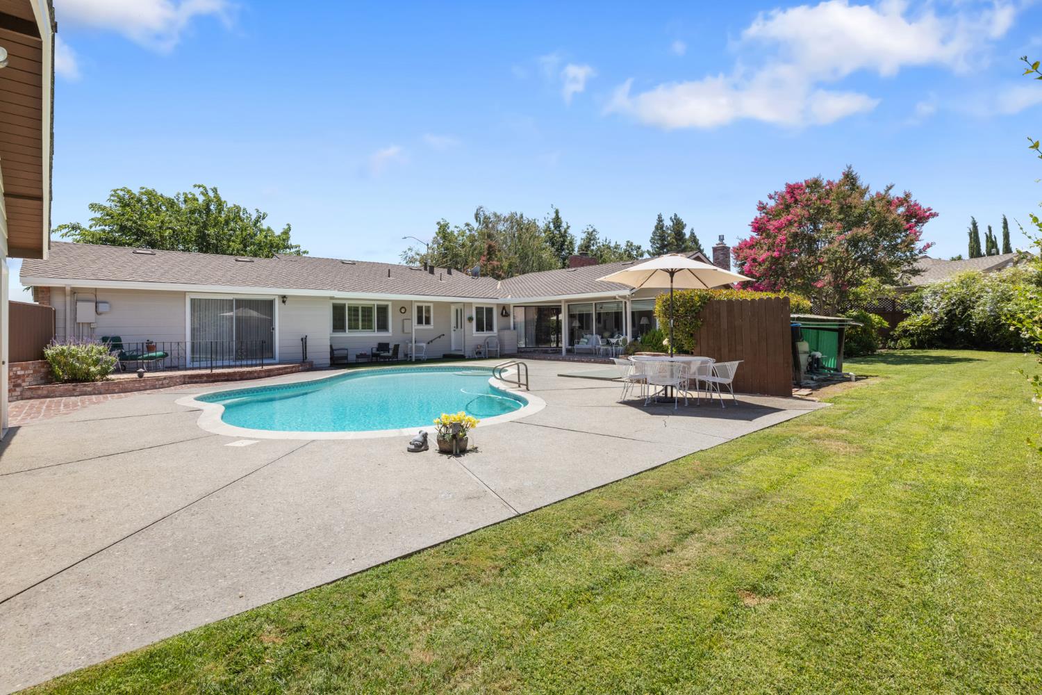 1287 W Valpico Road