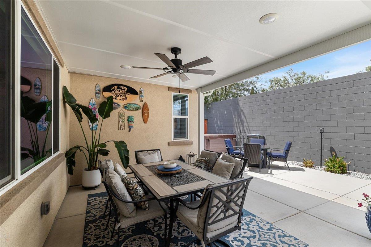 437 S Ventana Avenue