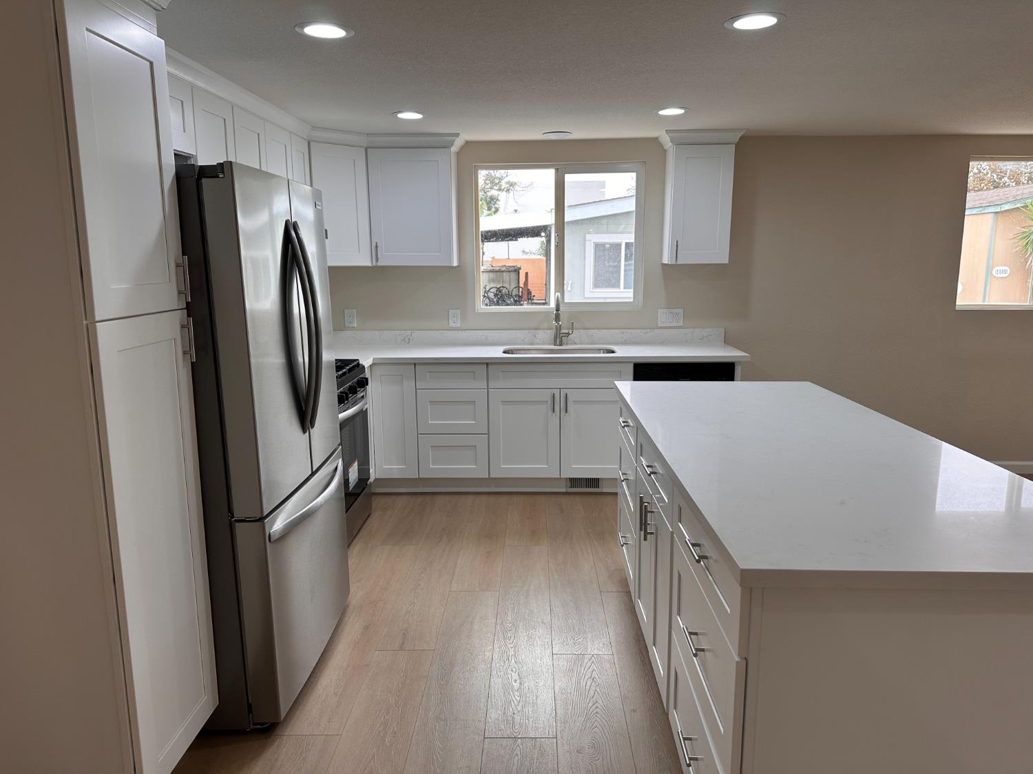 812 W Clover Road 74