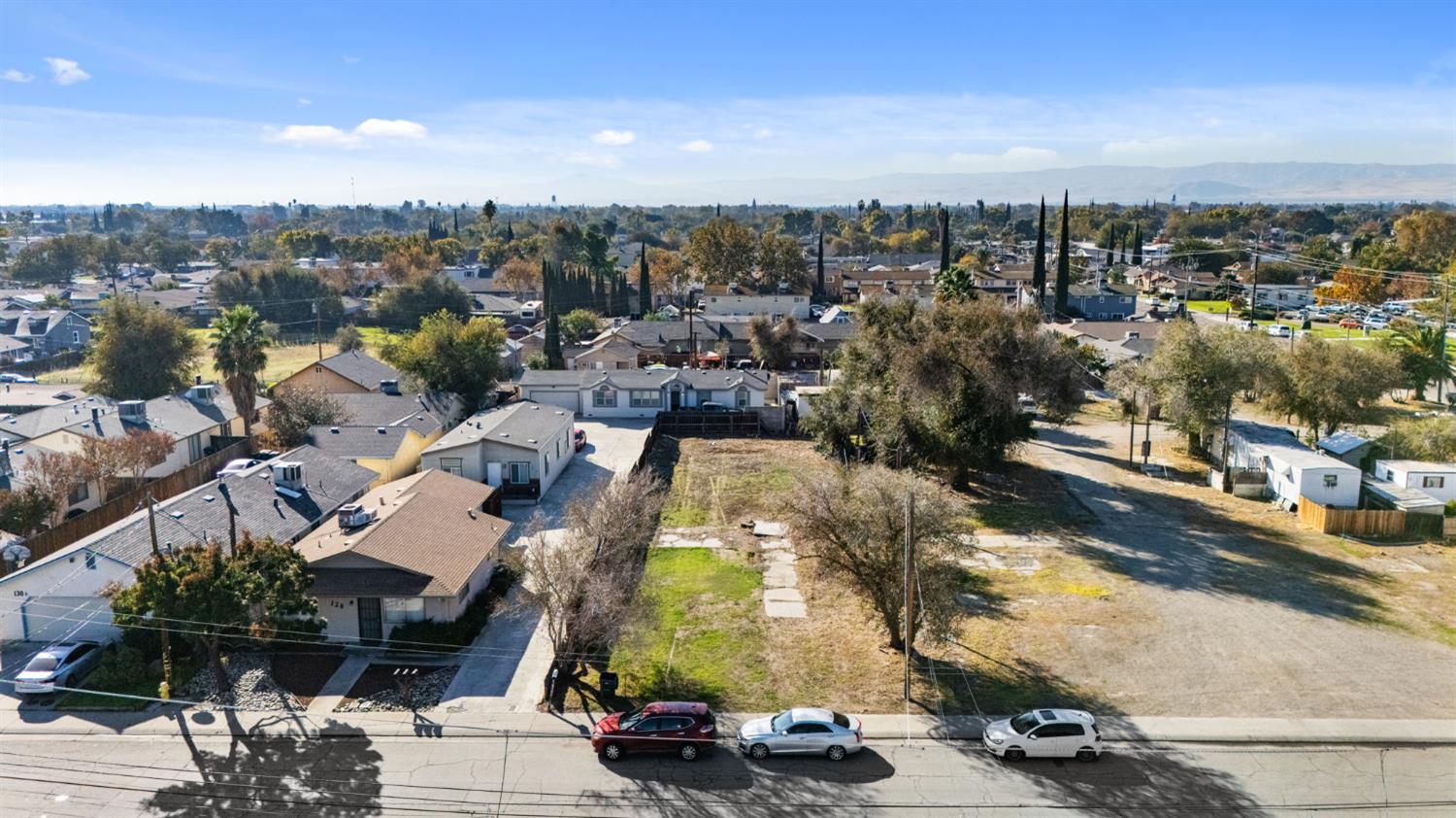 110 E Kavanagh Avenue