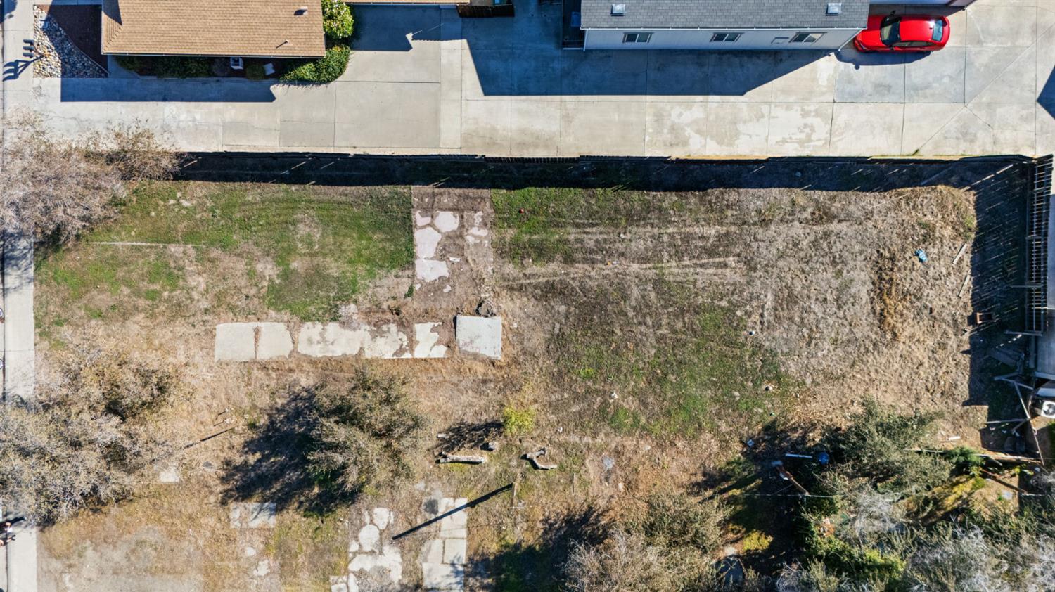 110 E Kavanagh Avenue