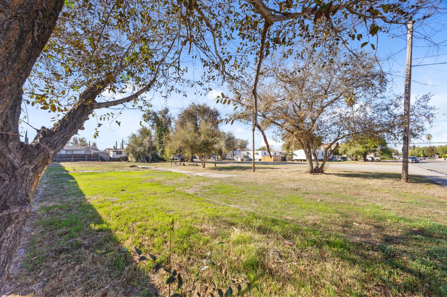 110 E Kavanagh Avenue