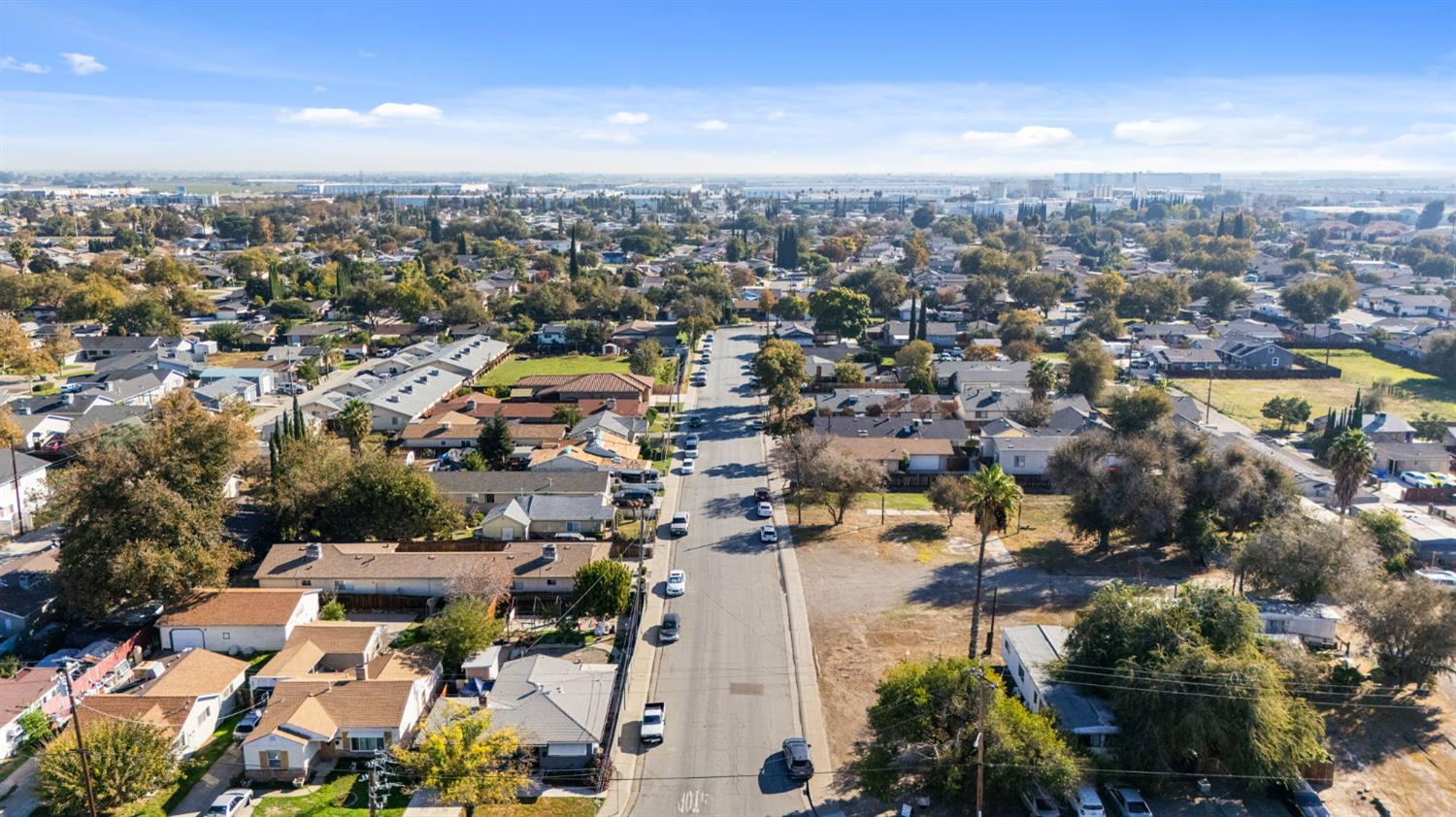 110 E Kavanagh Avenue