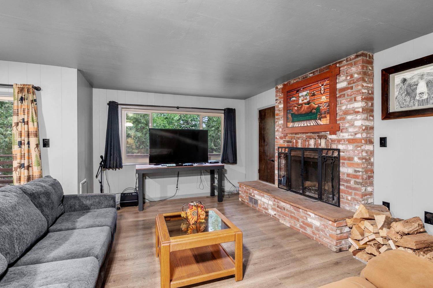 2301 Mustang Road