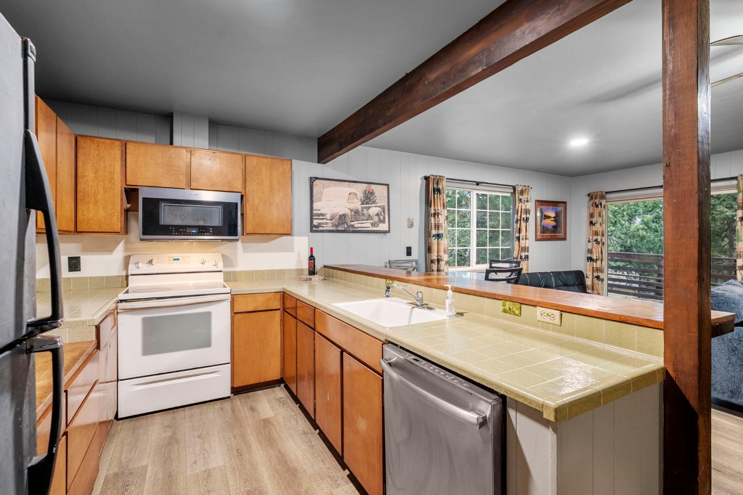 2301 Mustang Road