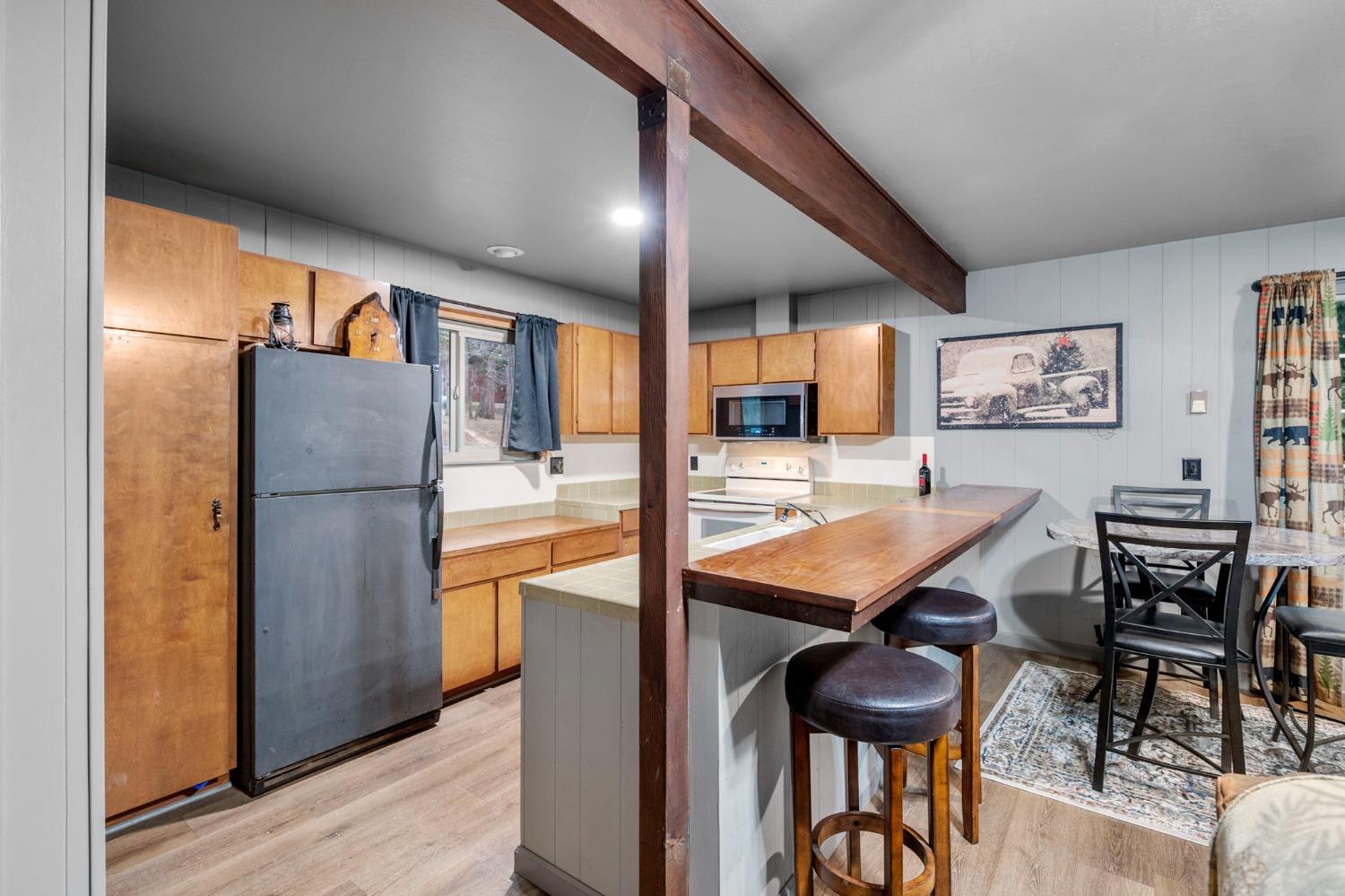 2301 Mustang Road