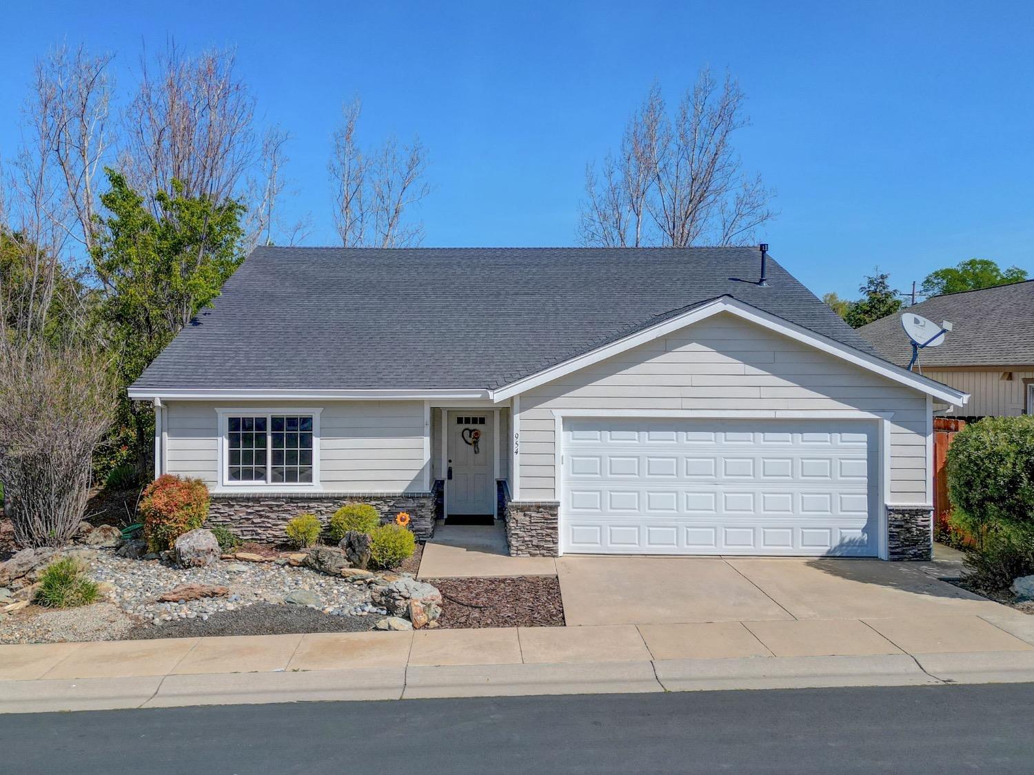 954 Country Lane