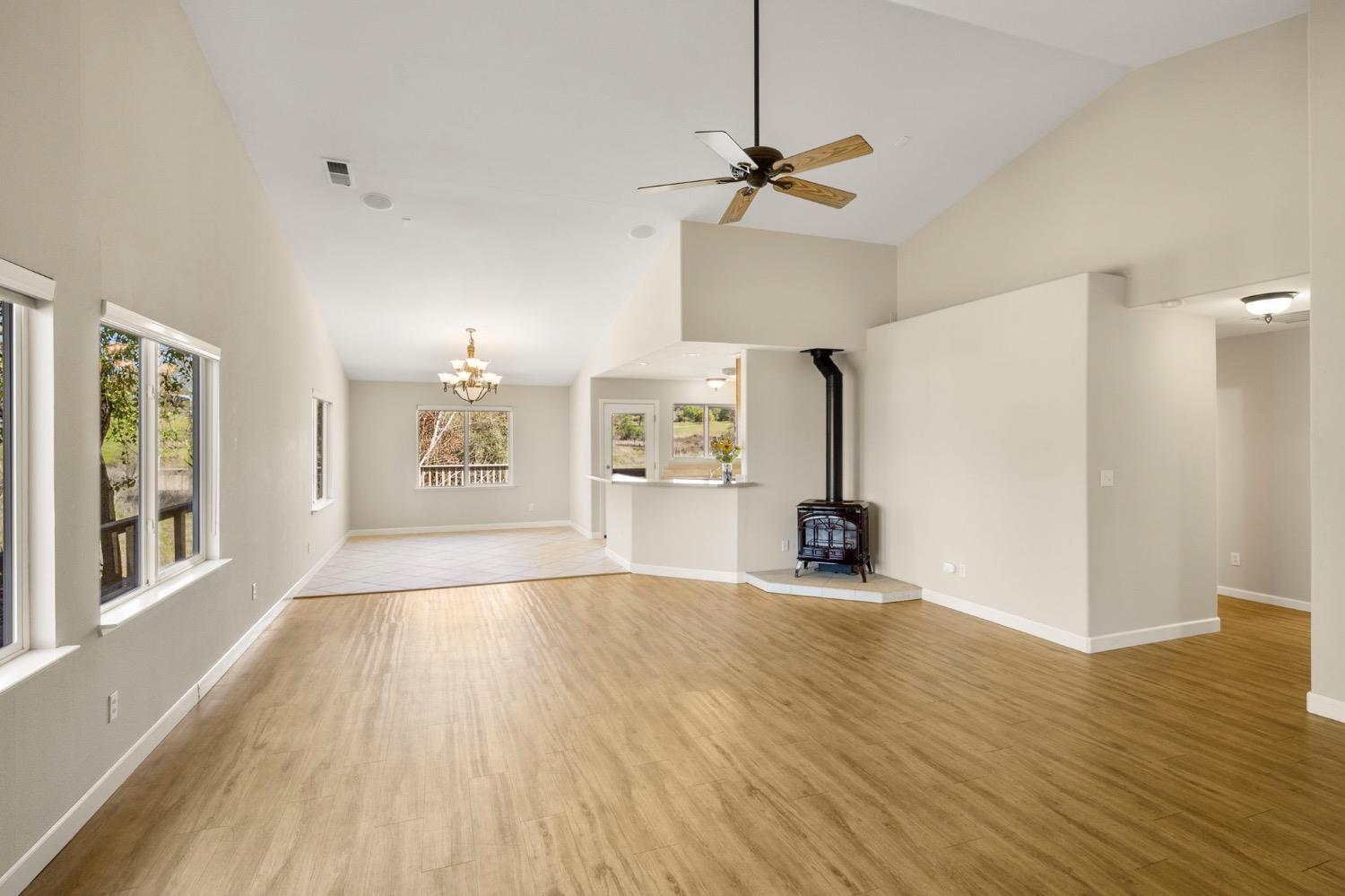 954 Country Lane
