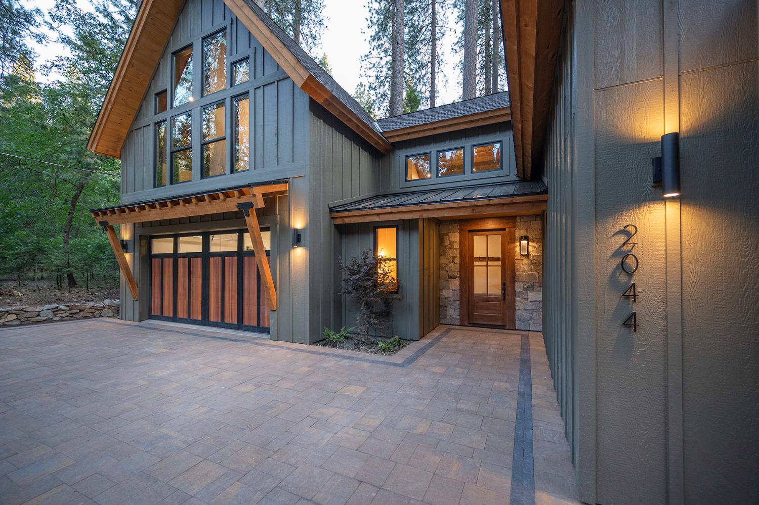 2044 Douglas Drive