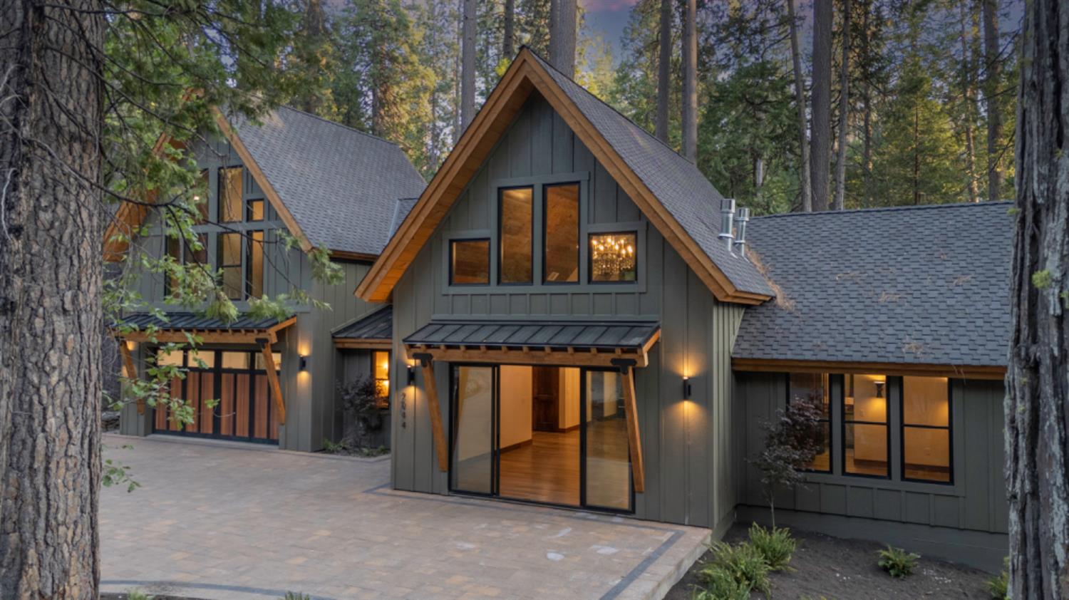 2044 Douglas Drive