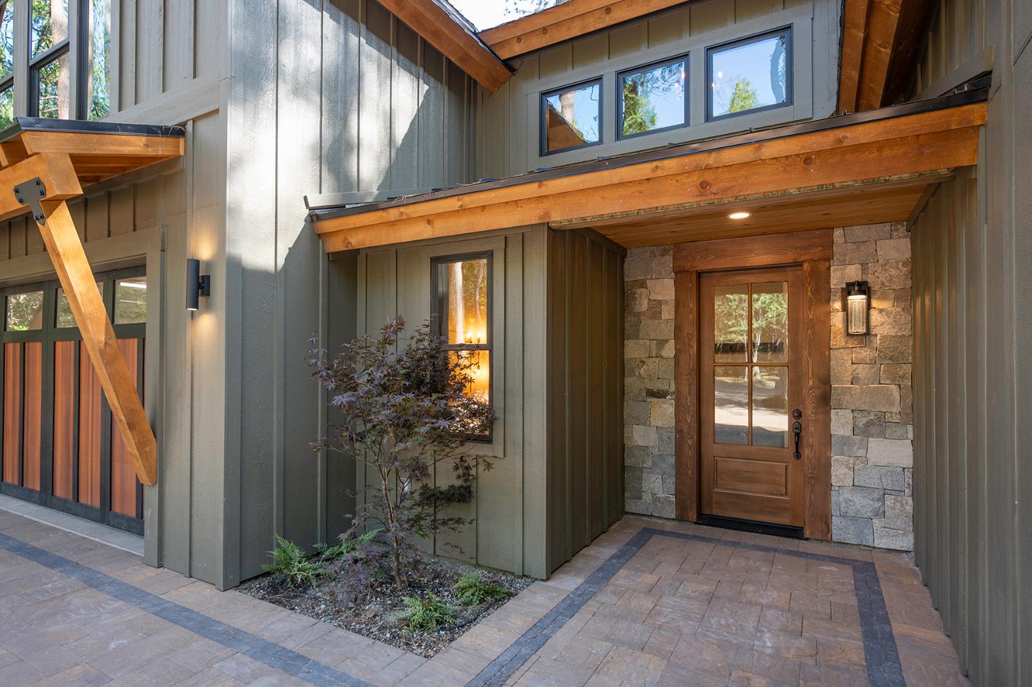 2044 Douglas Drive