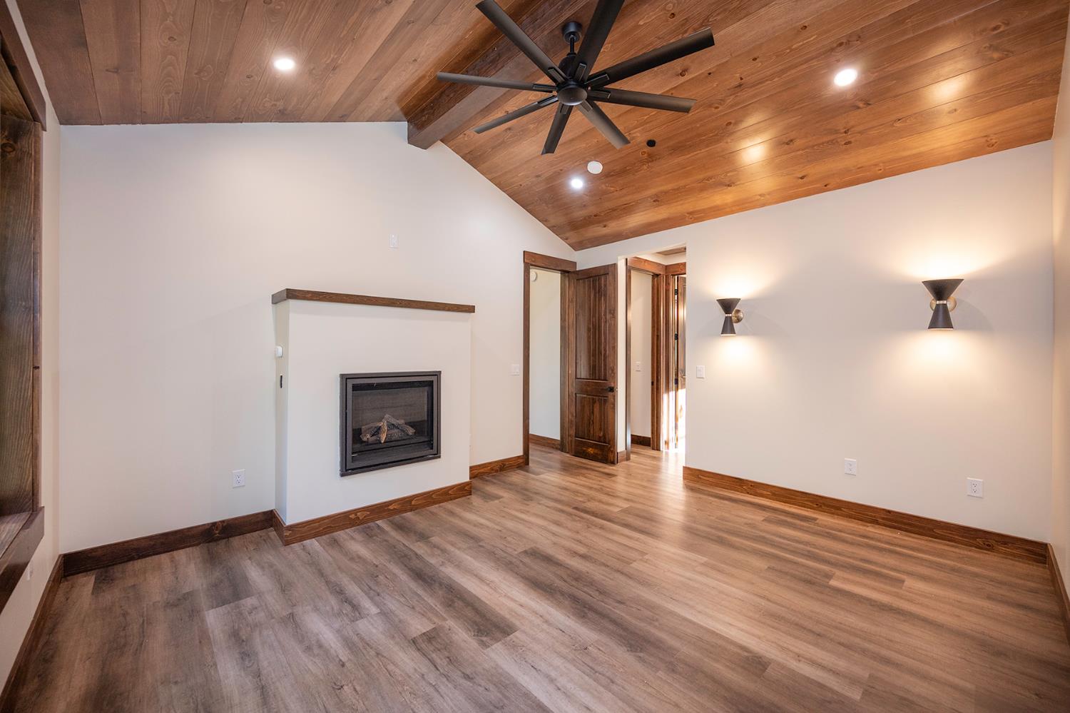 2044 Douglas Drive
