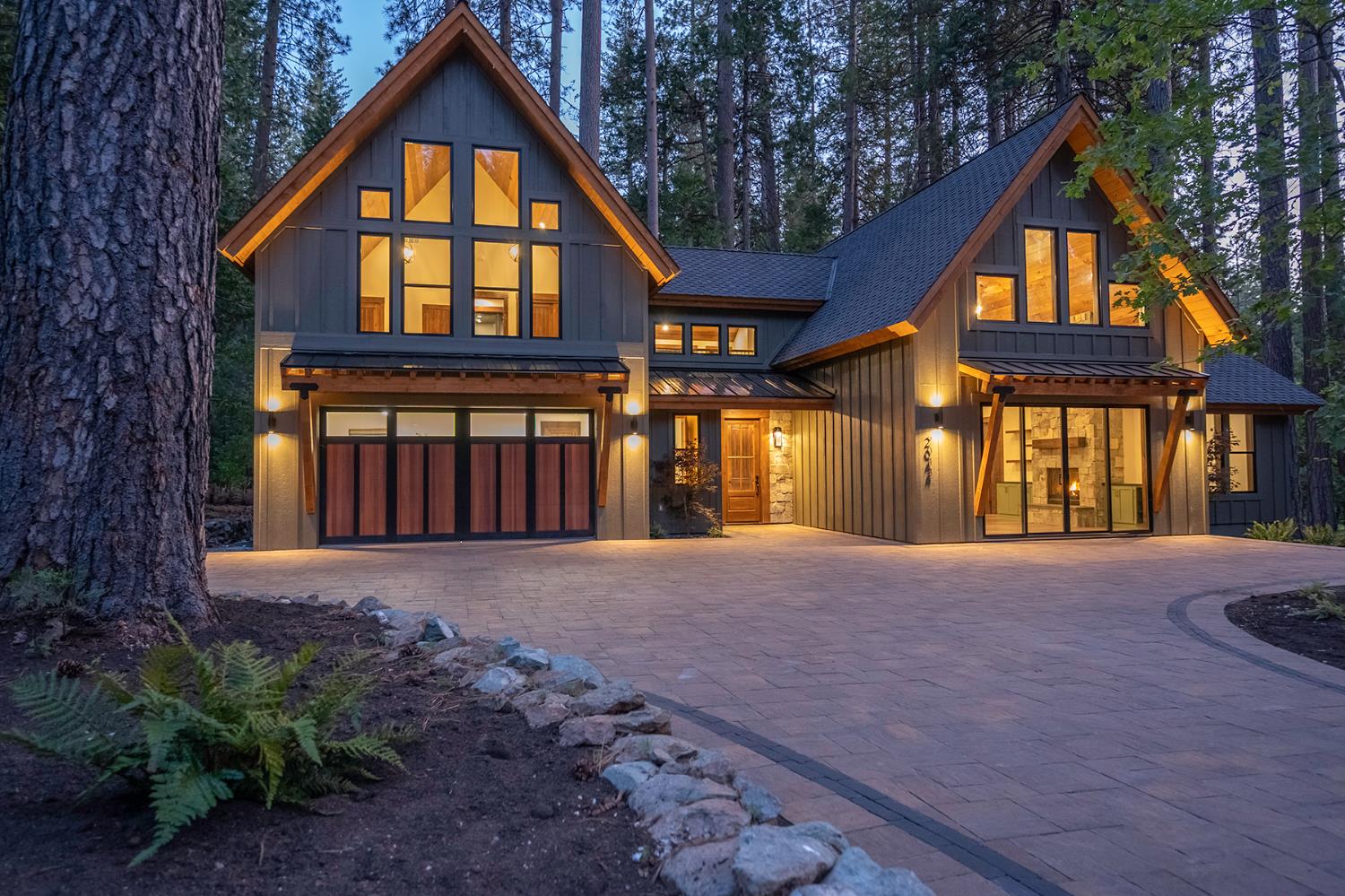 2044 Douglas Drive