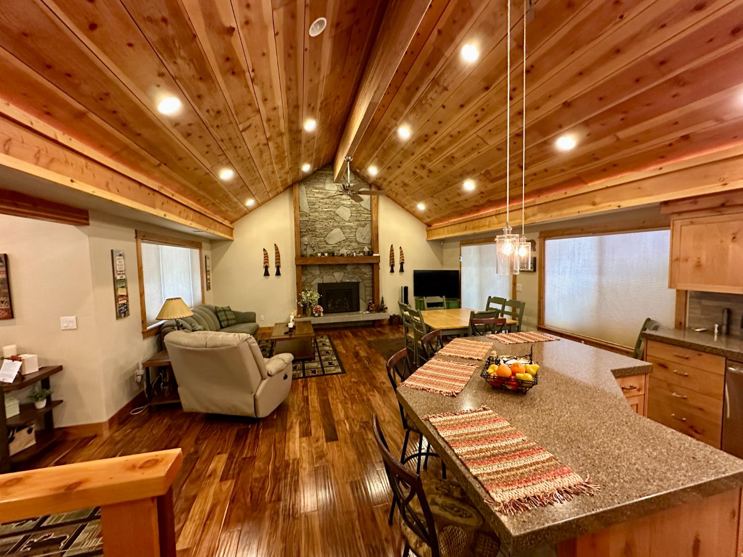 1428 Meadow Drive