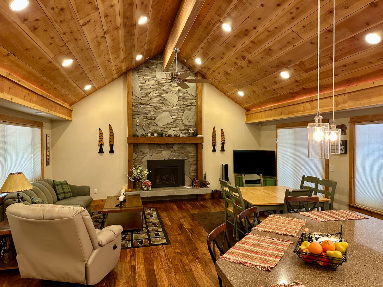 1428 Meadow Drive
