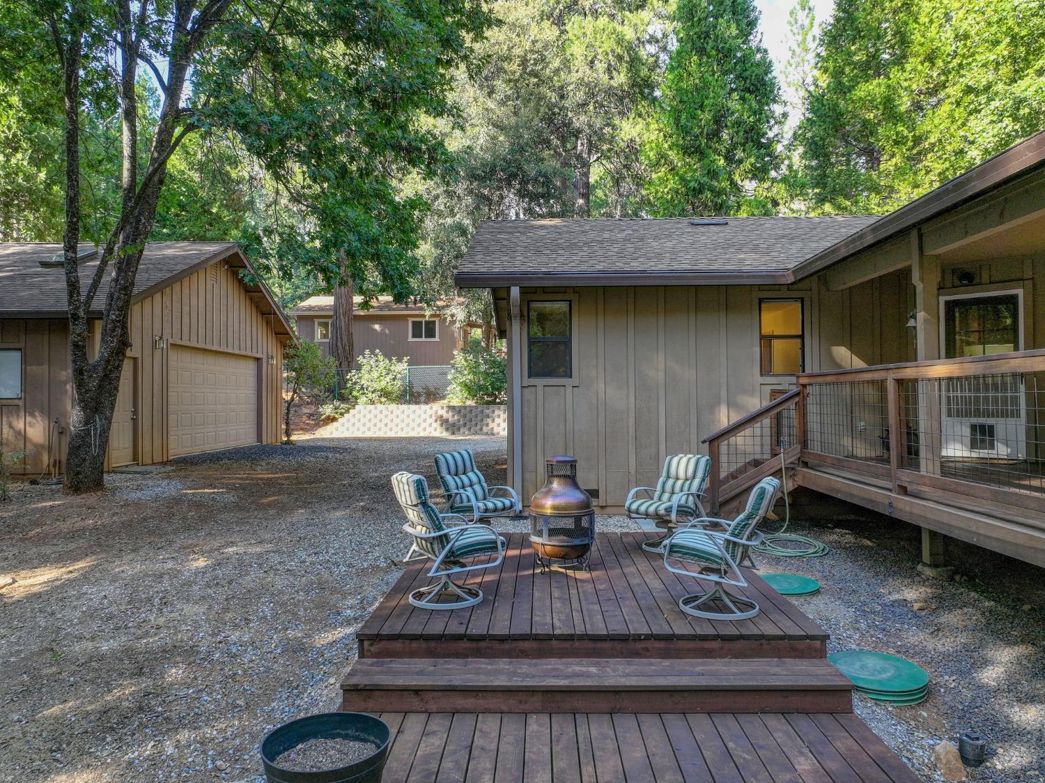 5590 Silver Saddle Court
