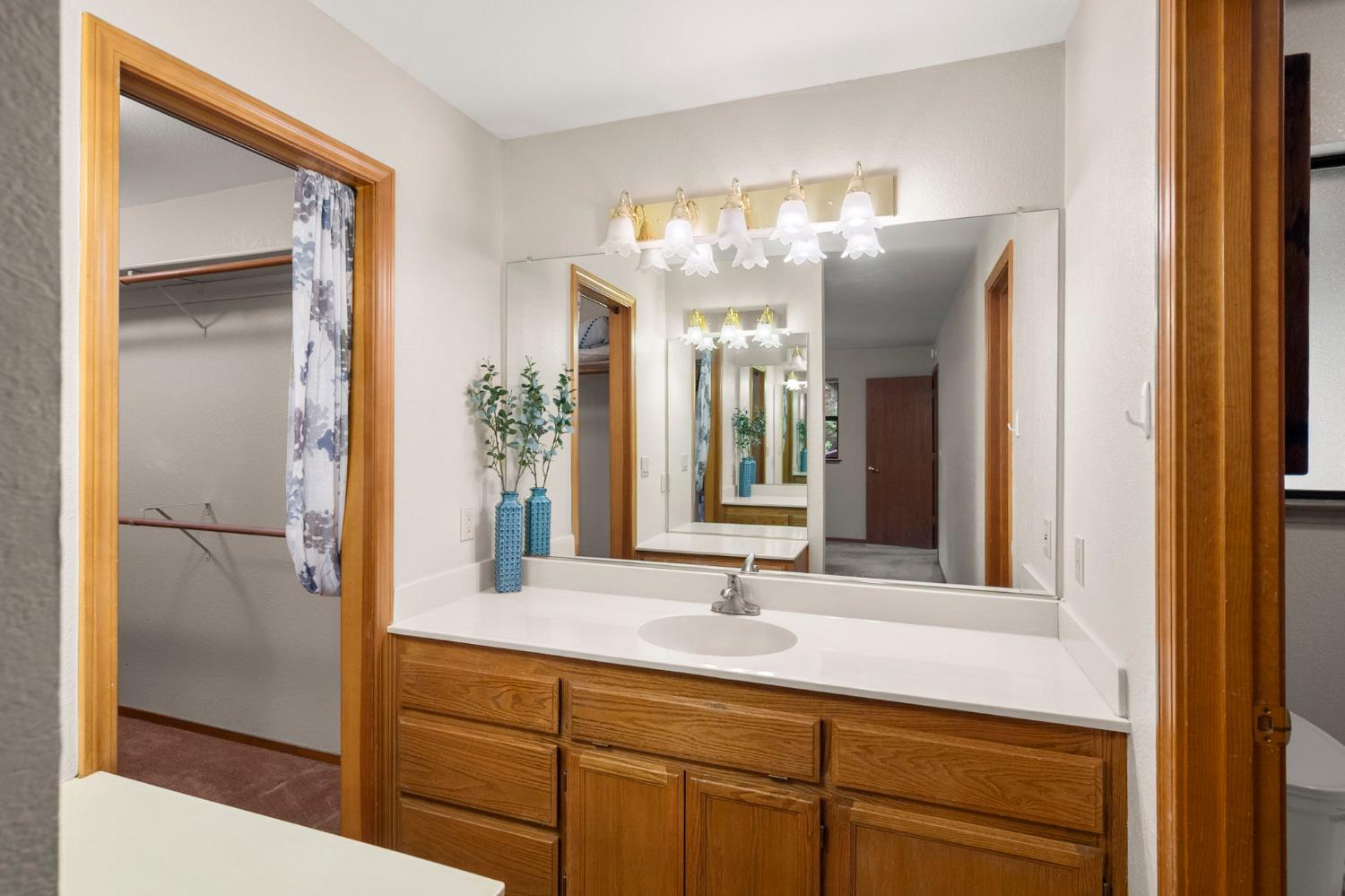 5590 Silver Saddle Court