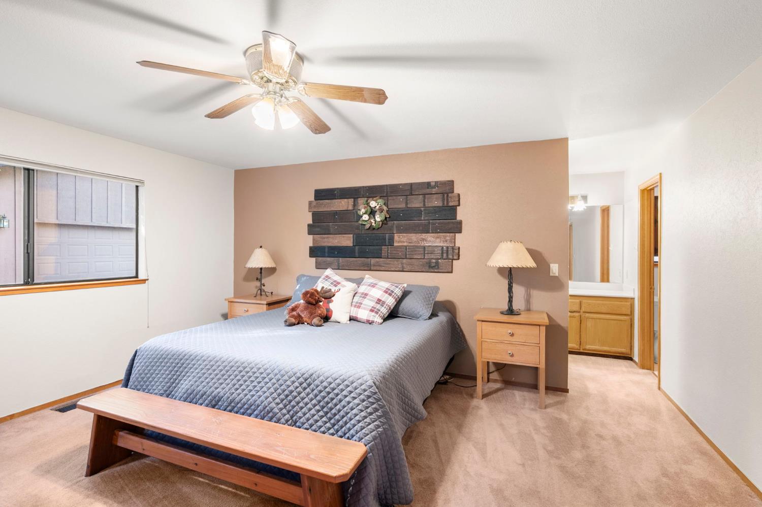 5590 Silver Saddle Court