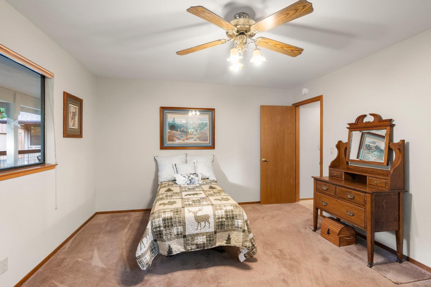 5590 Silver Saddle Court