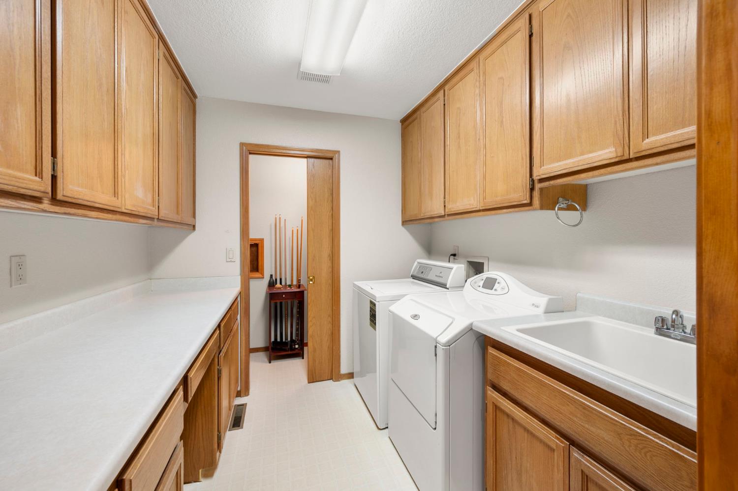 5590 Silver Saddle Court